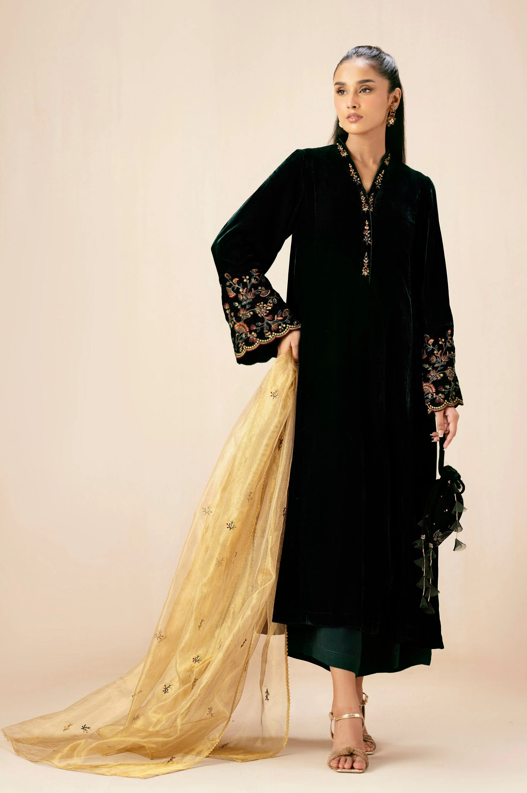 STITCHED EMBROIDERED SUIT (FACTORY E-OUTLET) - Image 5
