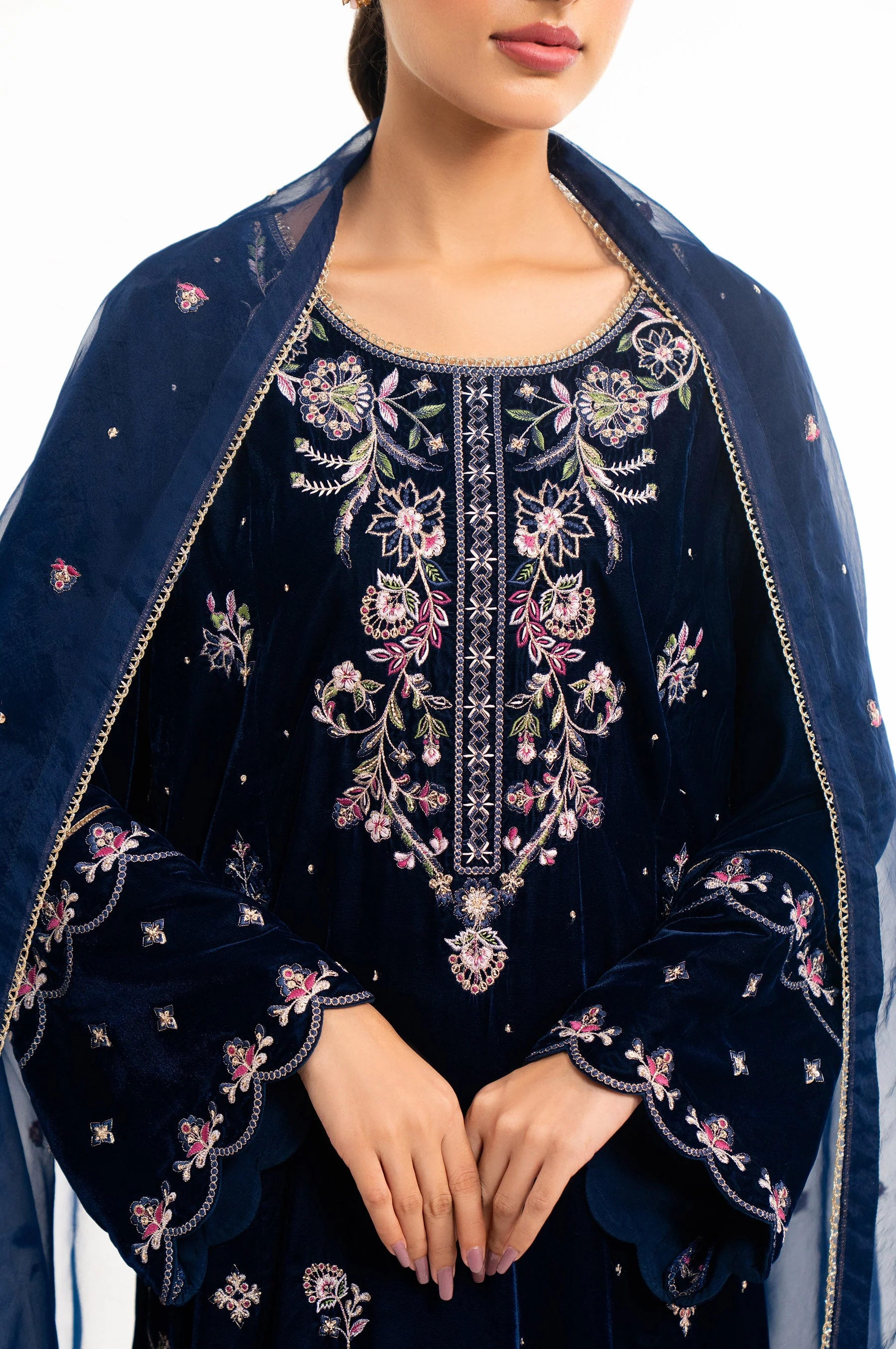 EMBROIDERED VELVET SUIT (FACTORY E-OUTLET) - Image 2