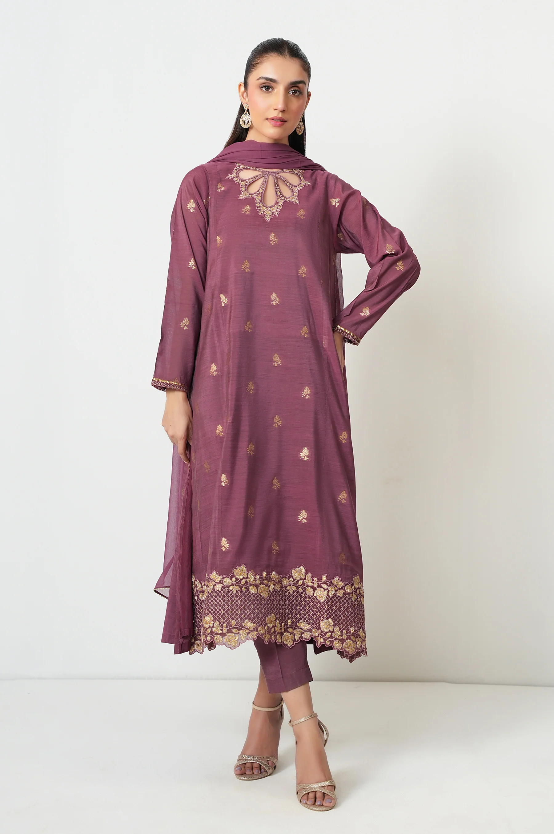 EMBROIDERED SUIT