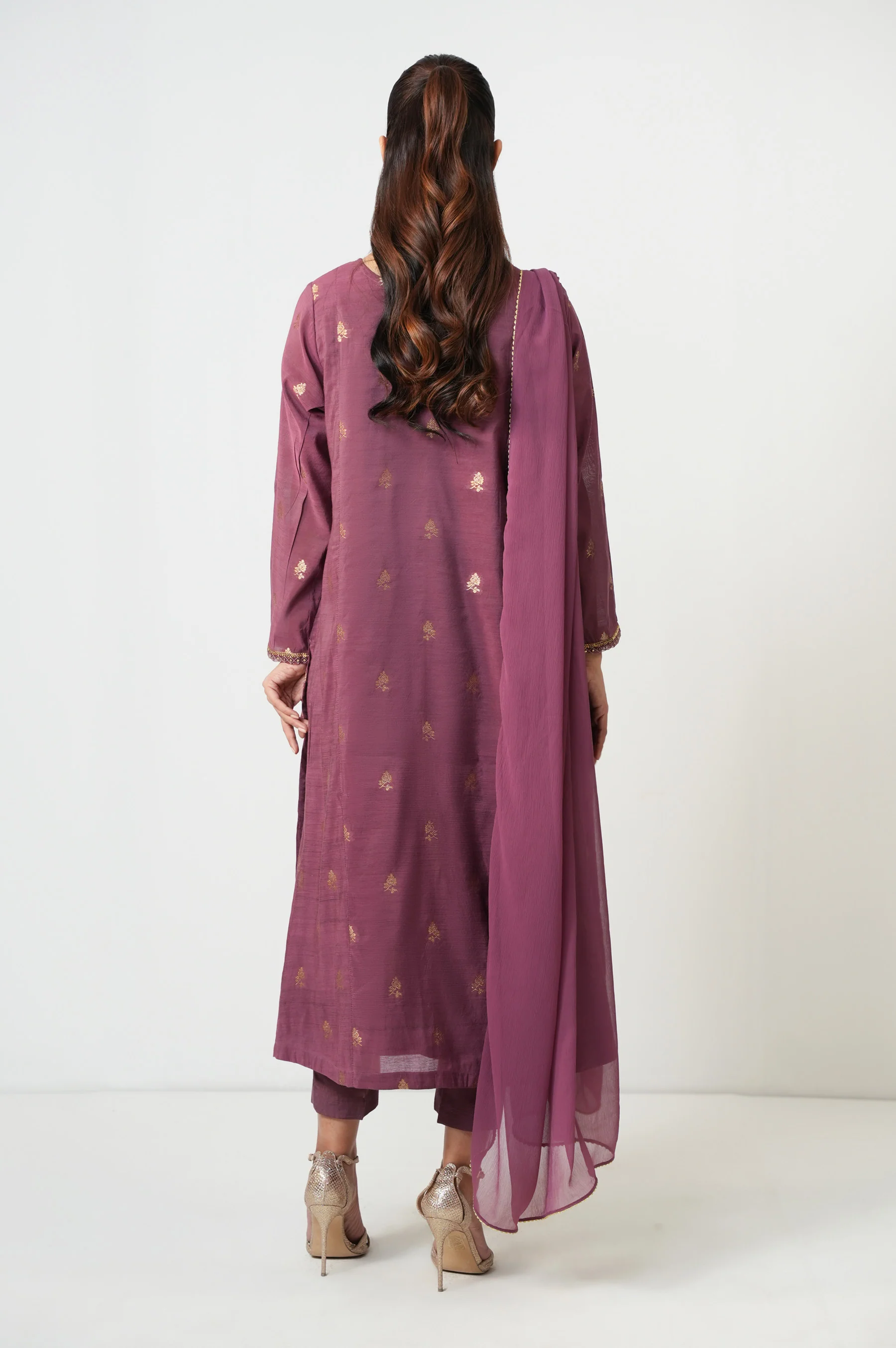 EMBROIDERED SUIT - Image 5
