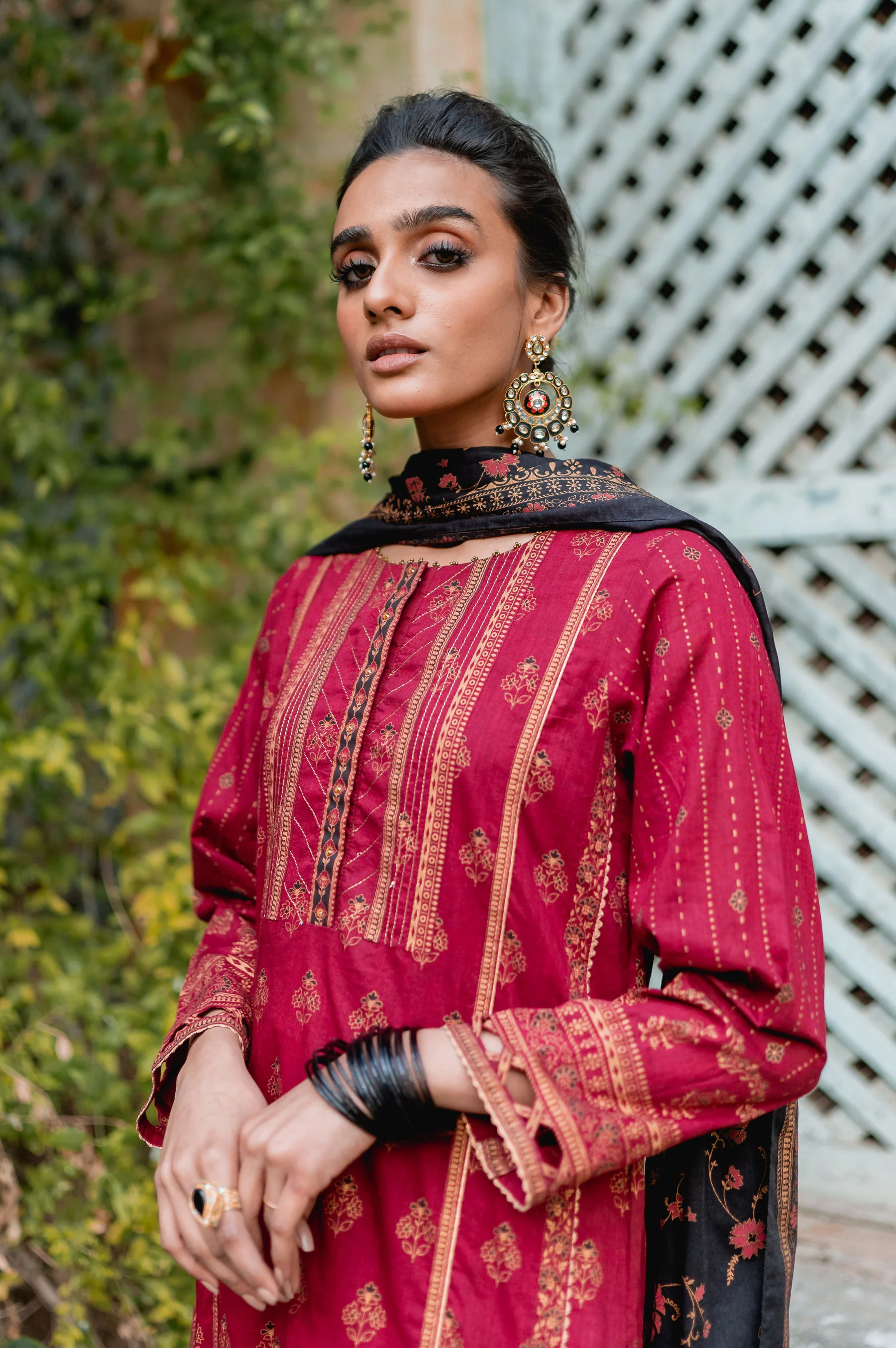 Stitched 3 Piece Gold & Colored Paste Lawn Suit - Image 4