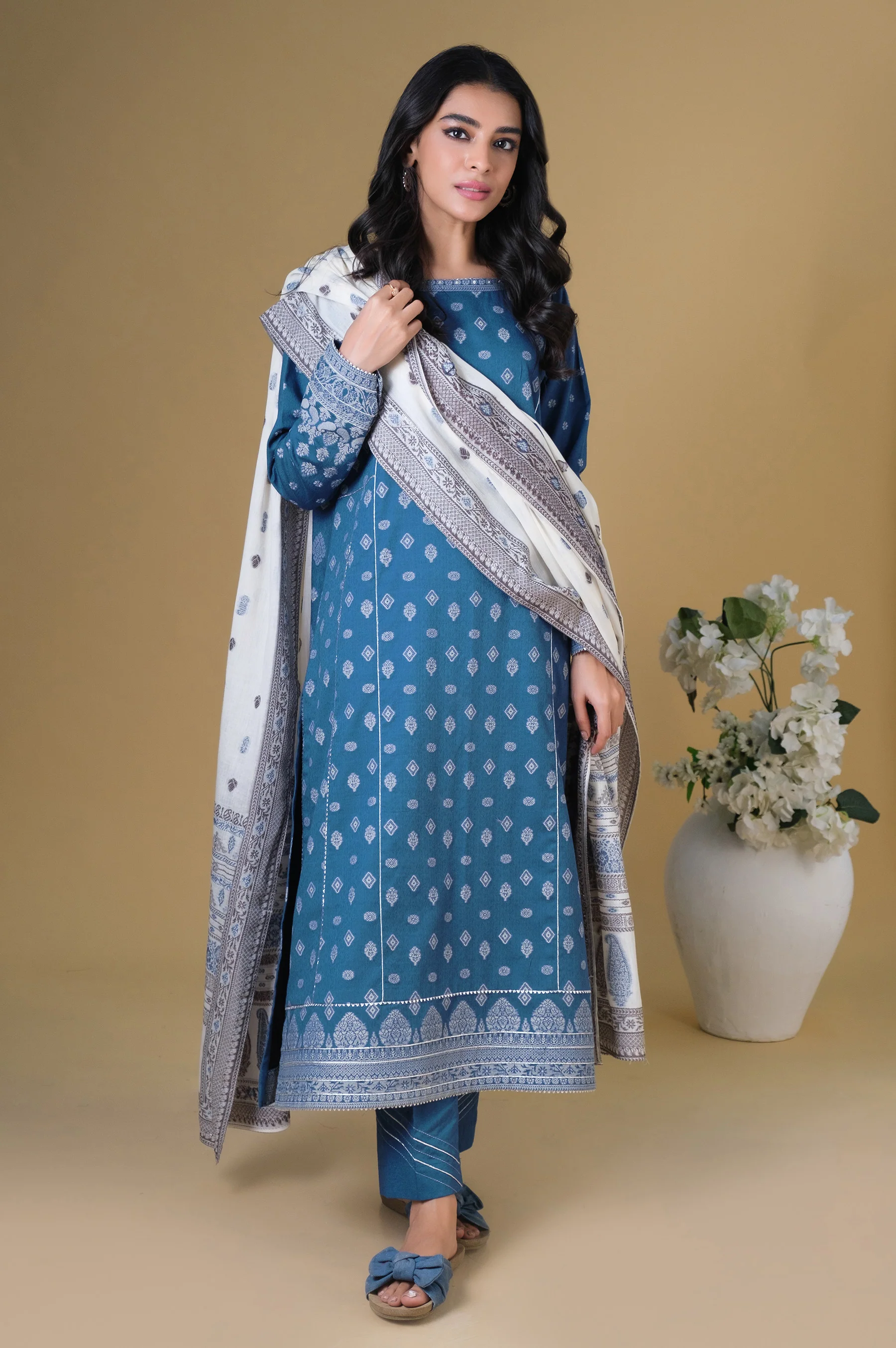 Stitched 3 Pieces Dyed Jacquard Suit - Image 3