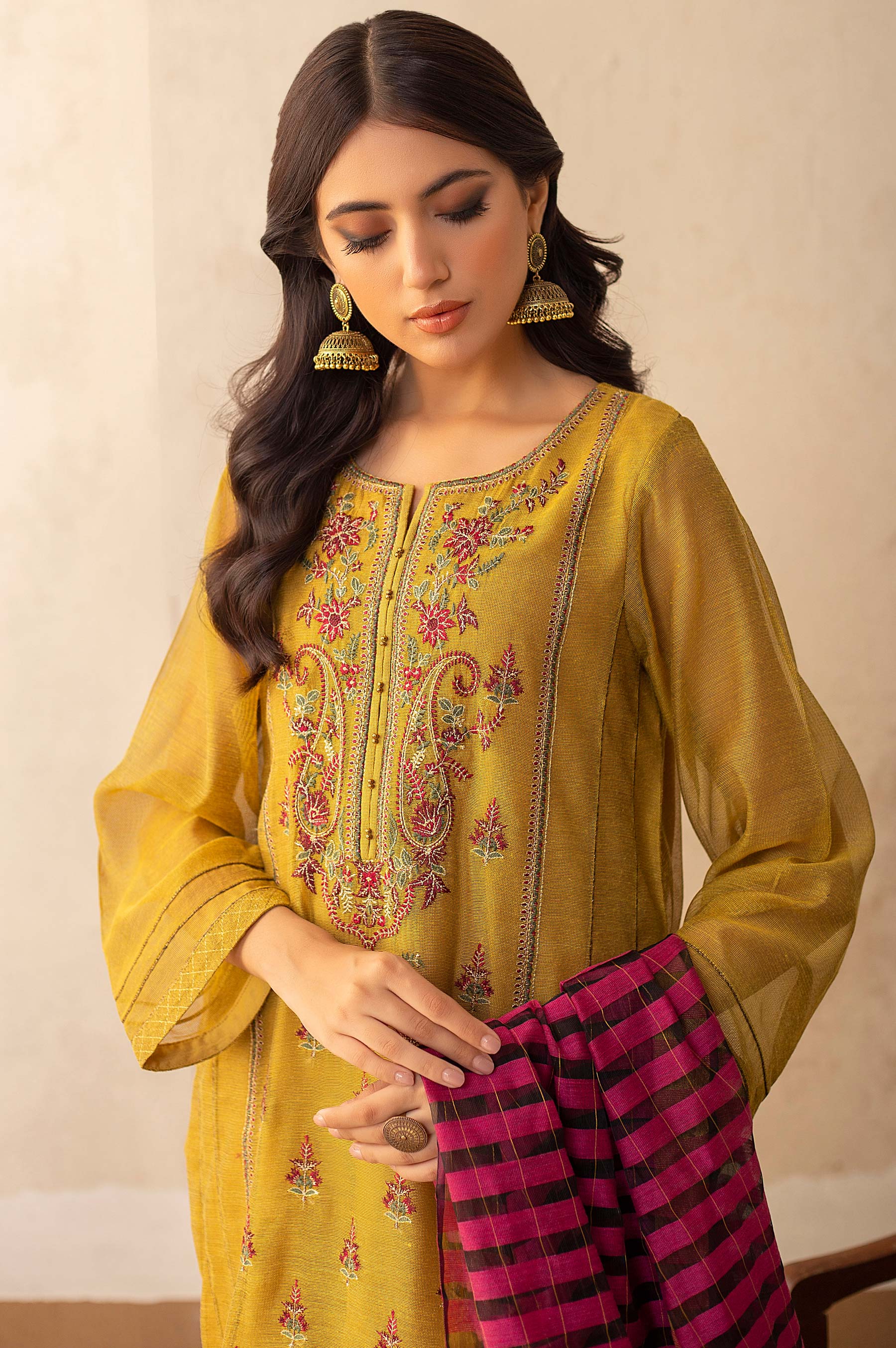 Stitched 3 Piece Khaddi Net Embroidered Suit - Image 4