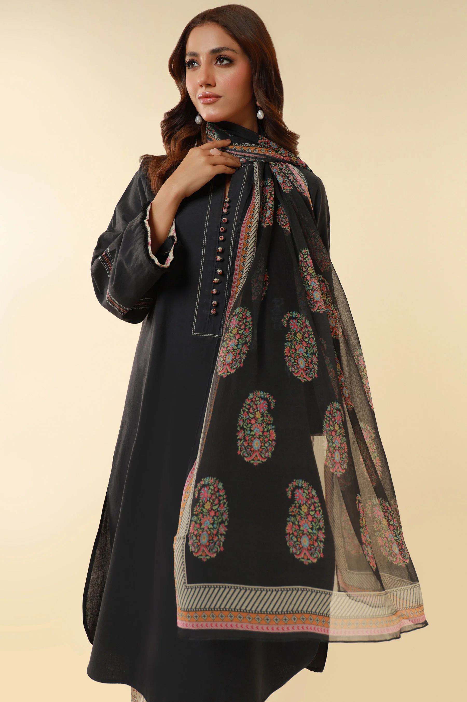 Stitched 3 Piece Lawn Suit - Image 4
