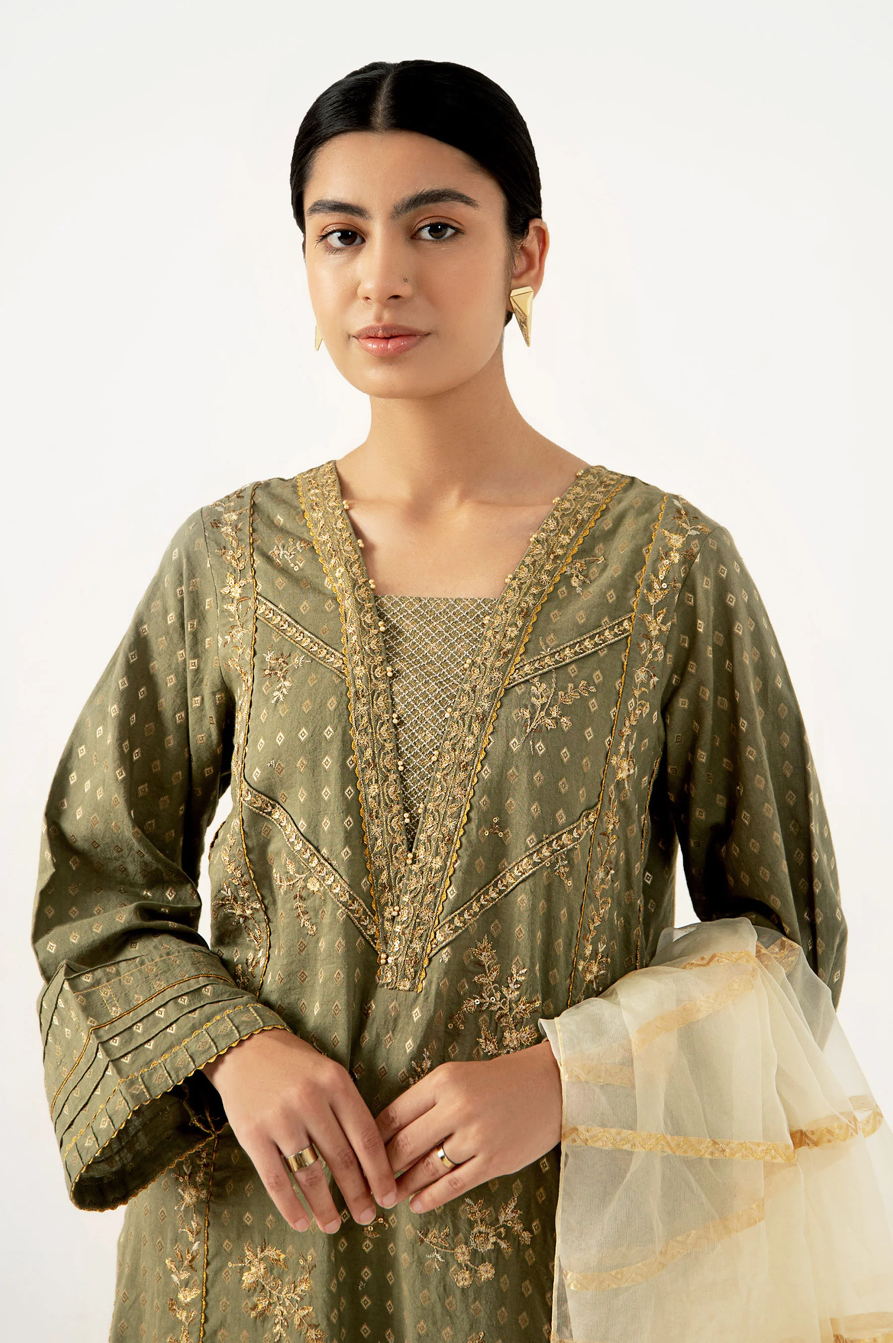Stitched 3 Piece Maysuri Jacquard with Shaded Organza Suit - Image 3