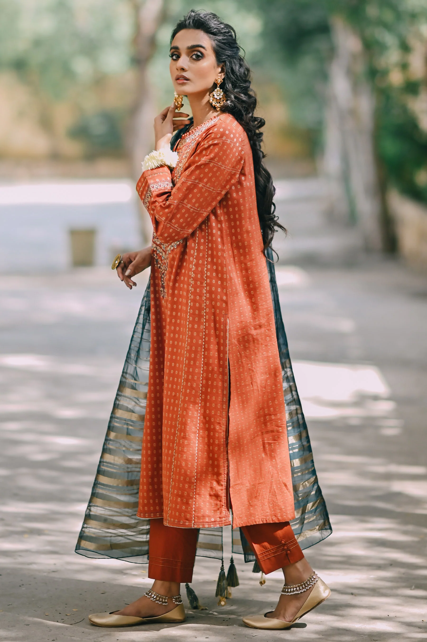 Stitched 3 Piece Maysuri Jacquard with Shaded Organza Suit - Image 5