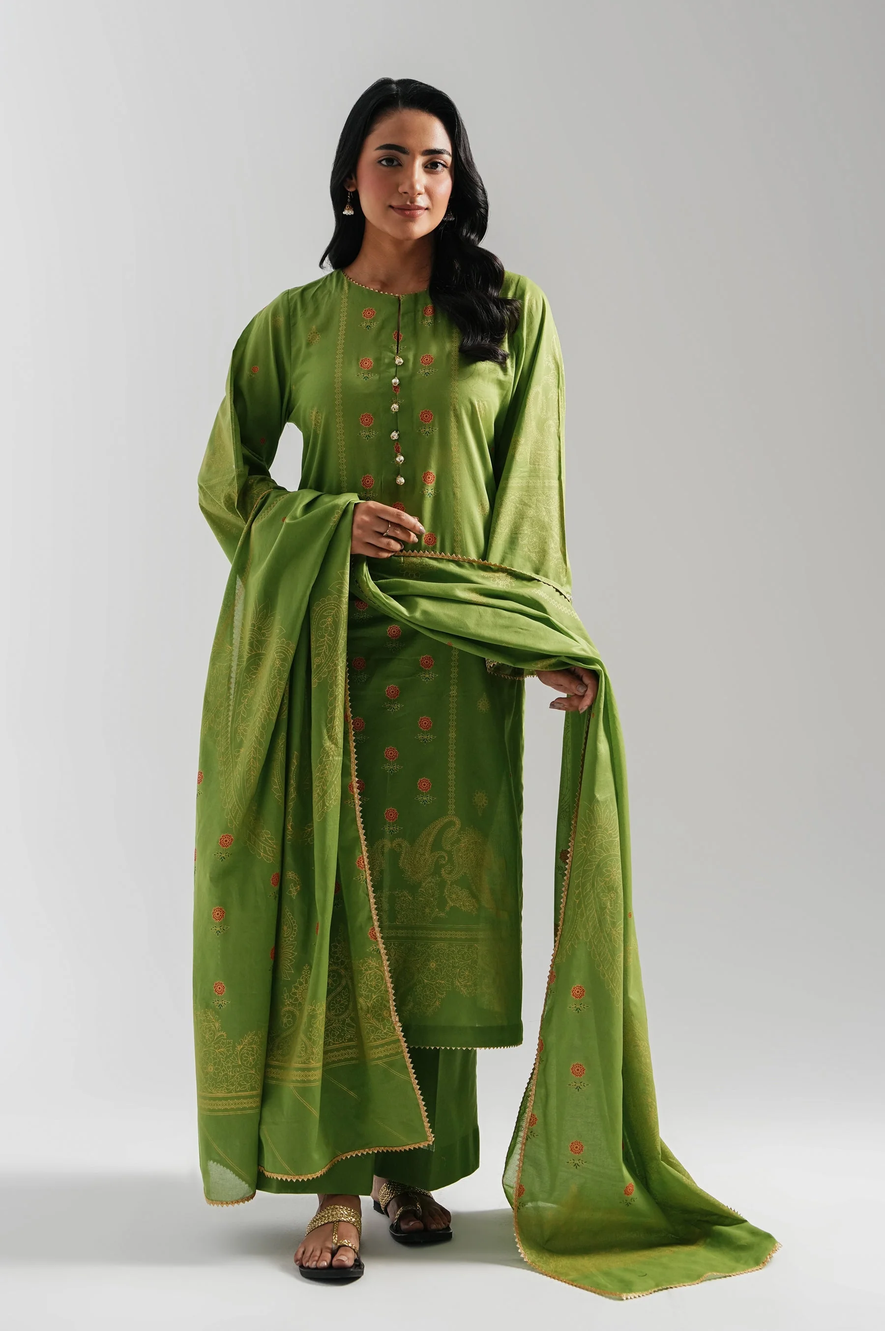 STITCHED EMBROIDERED LAWN SUIT (FACTORY E-OUTLET) - Image 4
