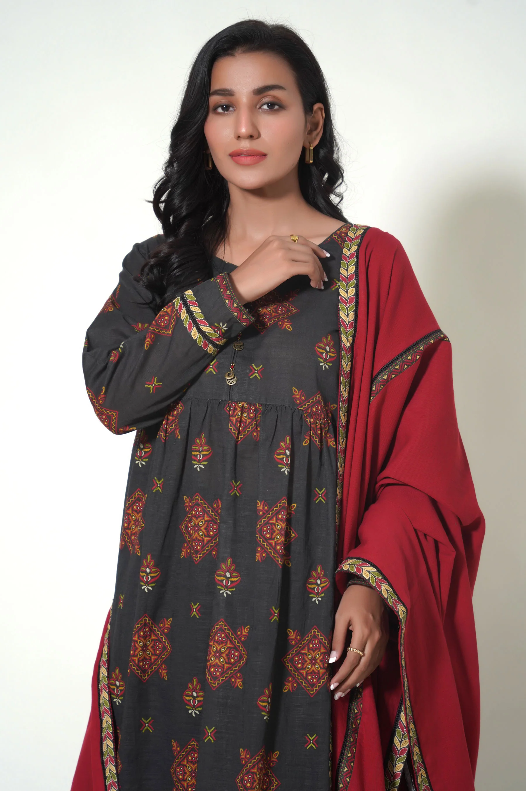 Stitched 3 Piece Printed Cottle Suit - Image 5