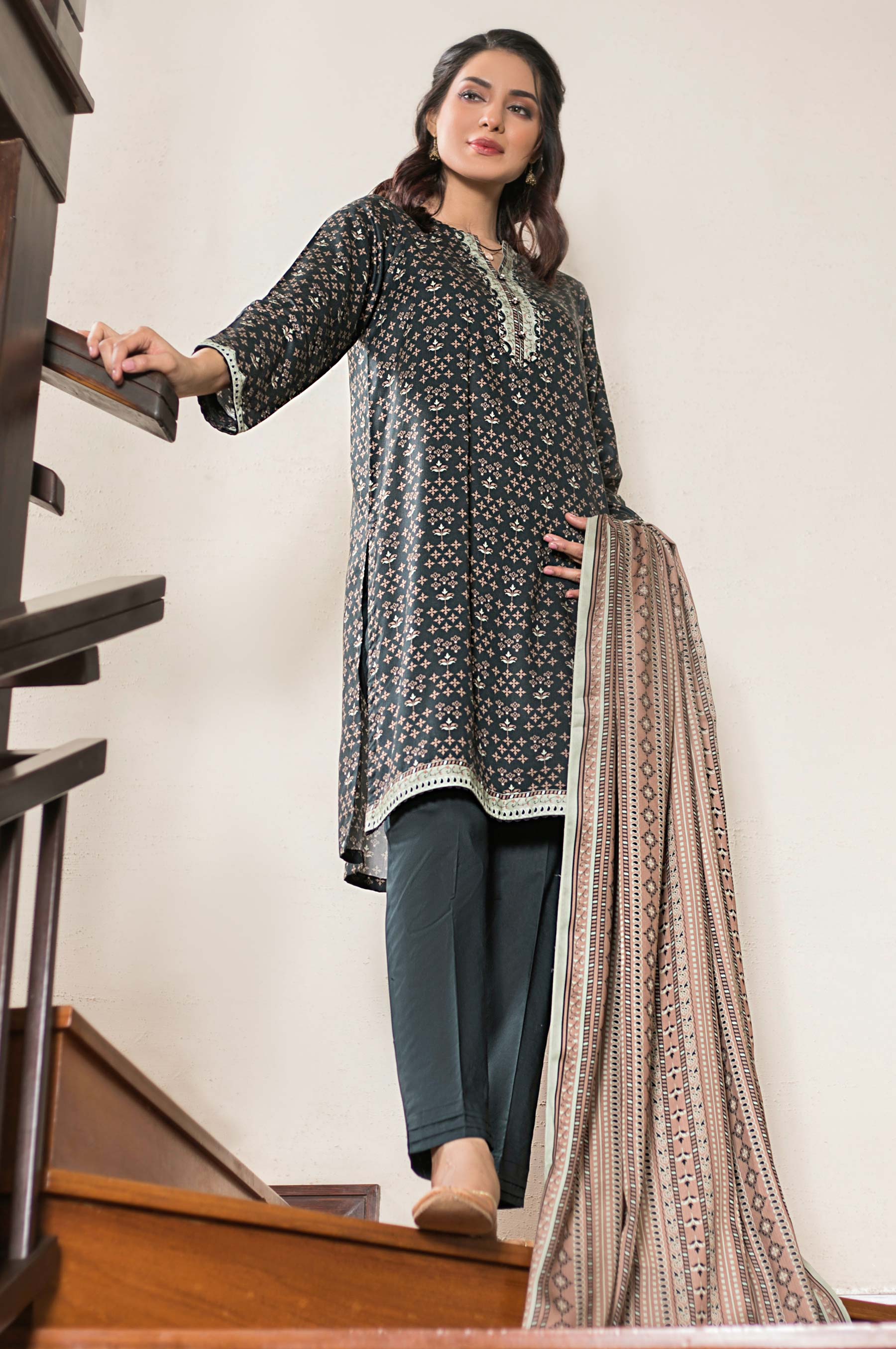 Stitched 3 Piece Printed Doria Linen Viscose Suit - Image 4