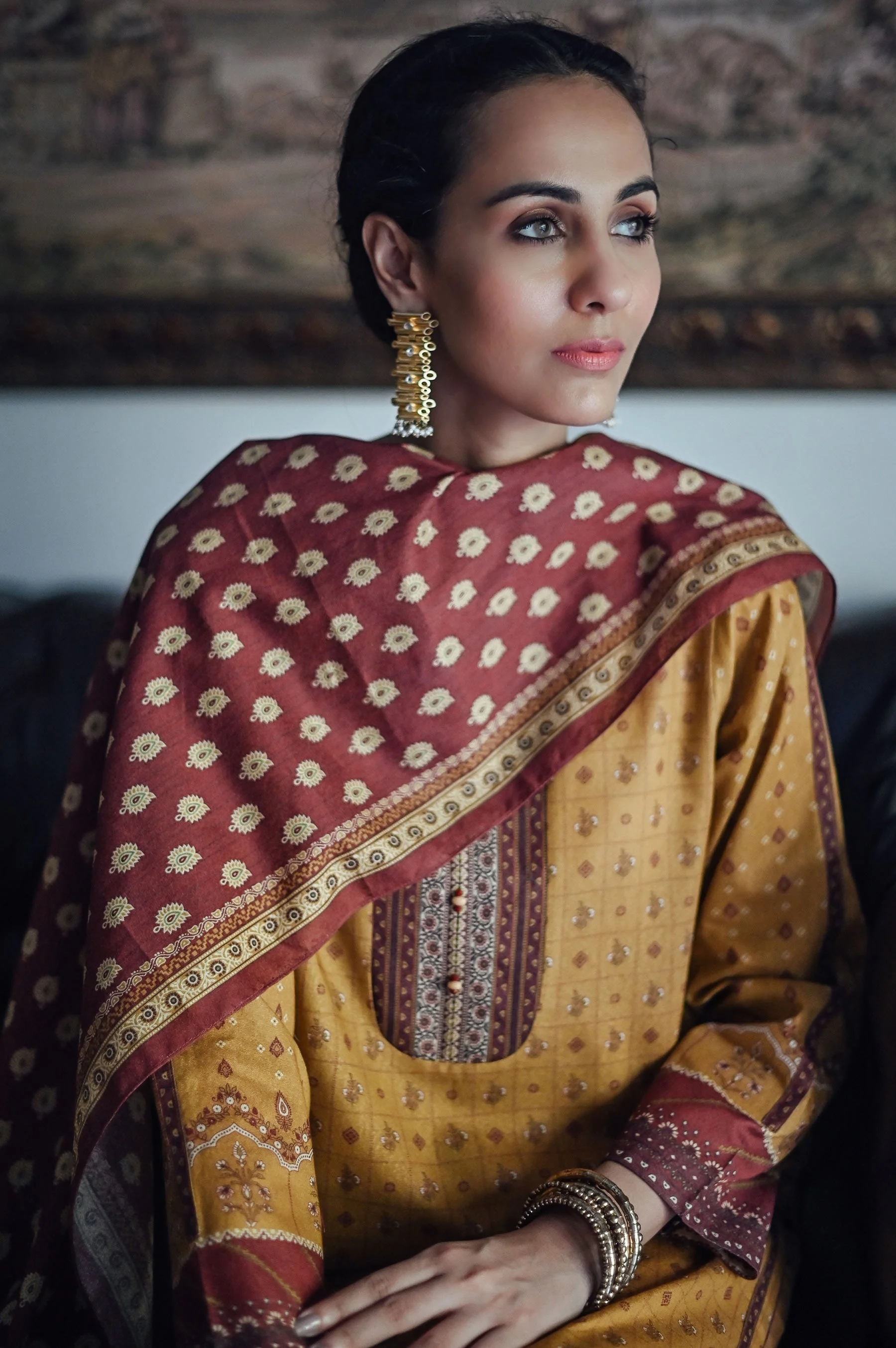 Stitched 3 Piece Printed Karandi Suit - Image 4
