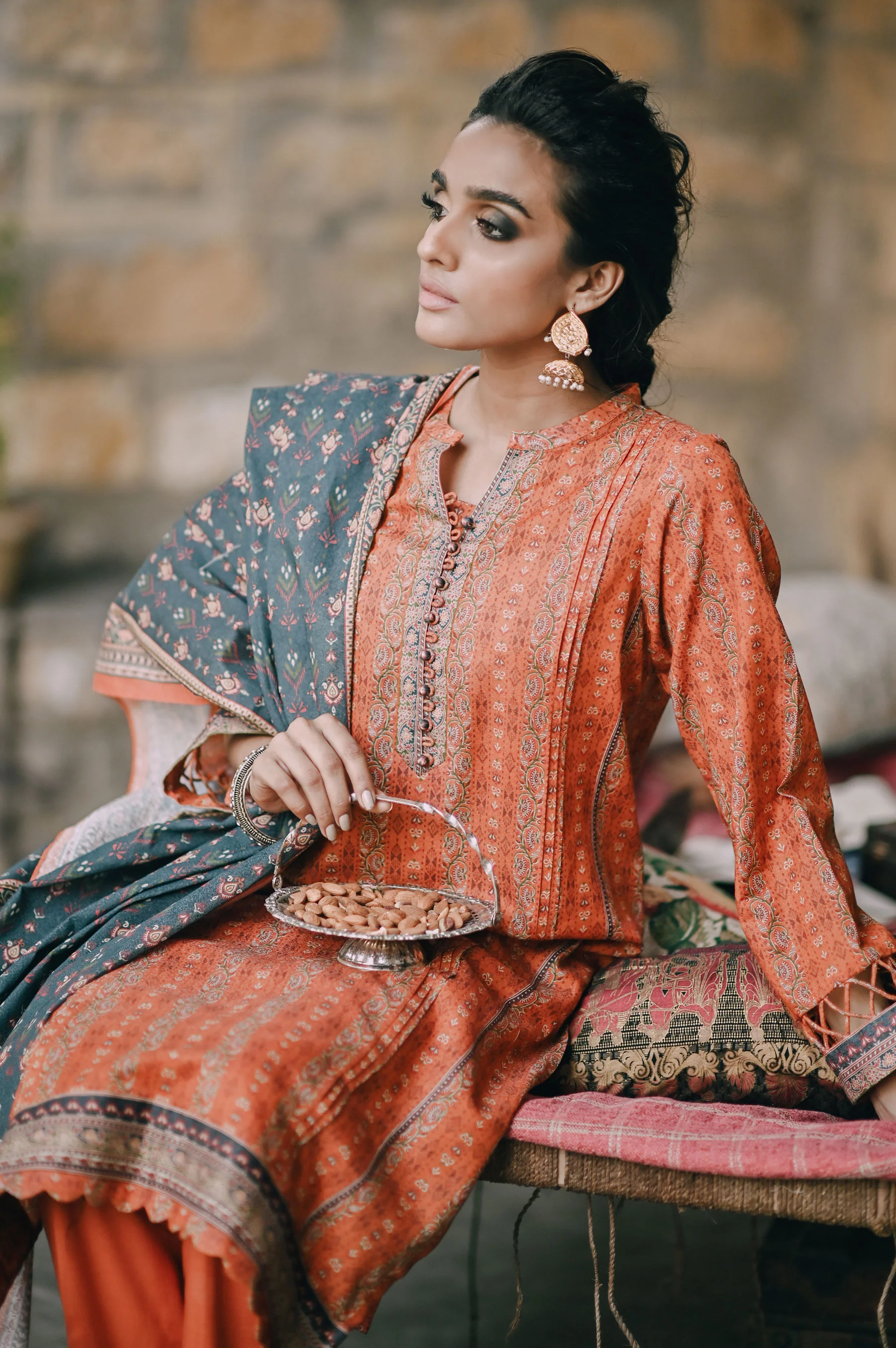 Stitched 3 Piece Printed Karandi Suit - Image 4
