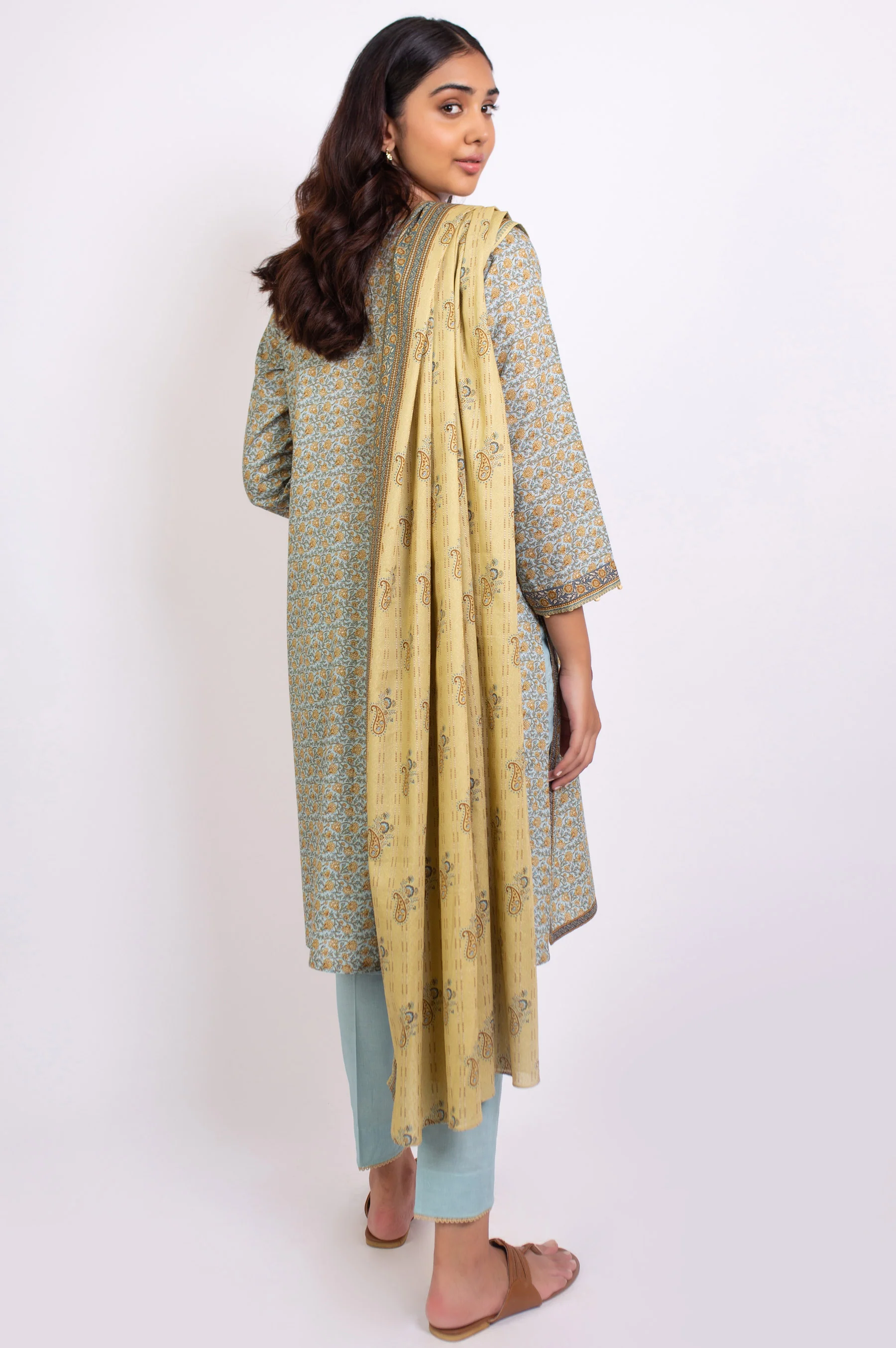 Stitched 3 Piece Printed Karandi Suit - Image 3