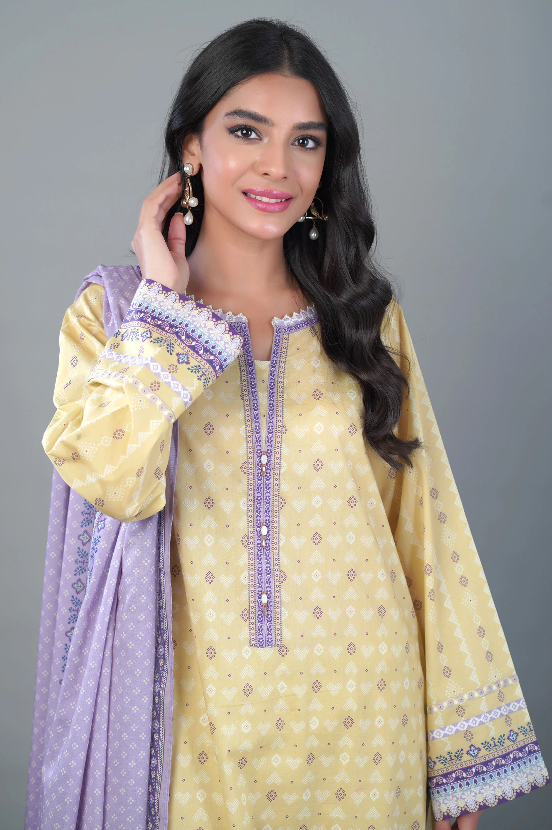 Stitched 3 Piece Printed Lawn - Image 3