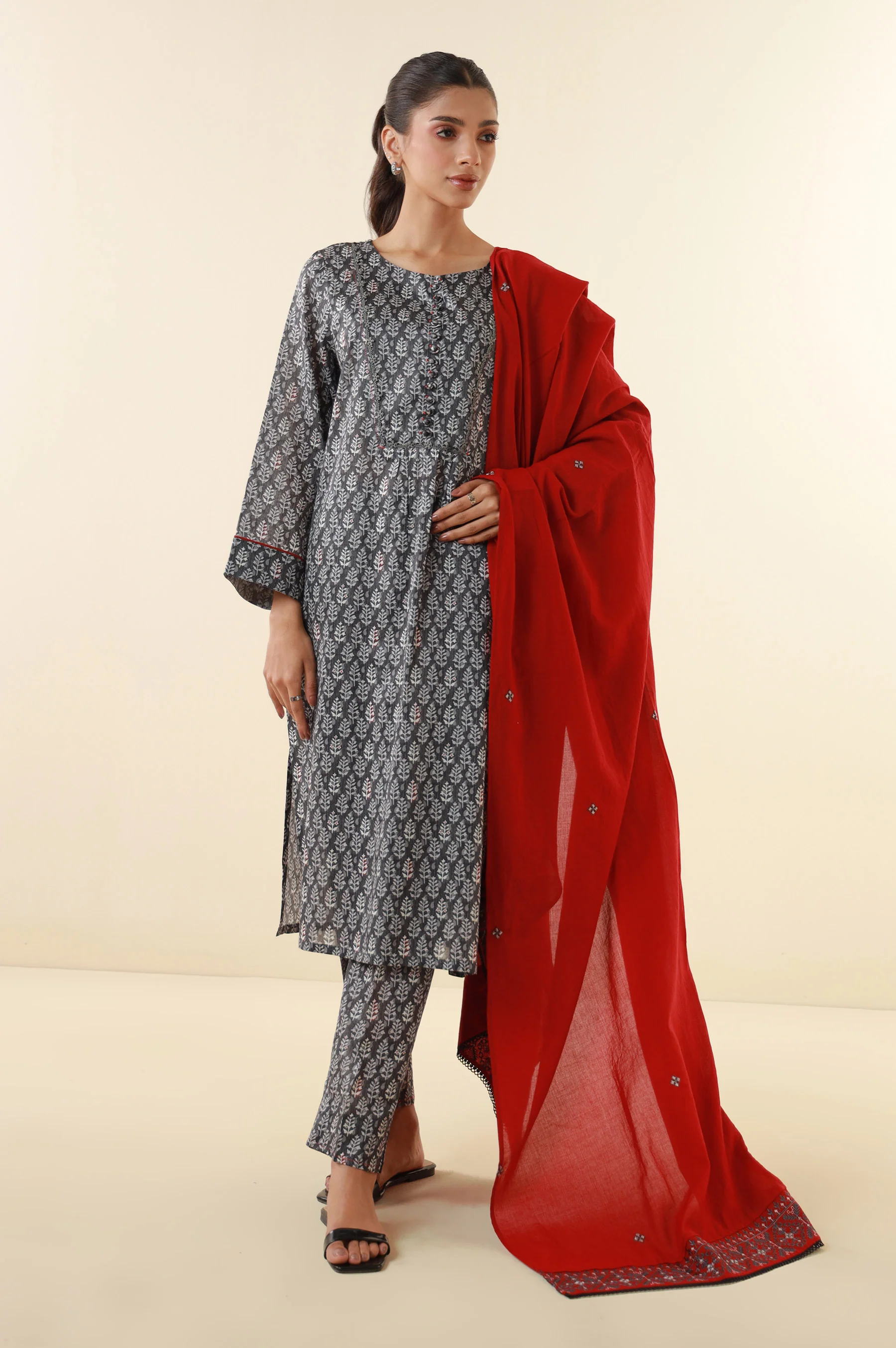 Stitched 3 Piece Printed Lawn Suit - Image 5