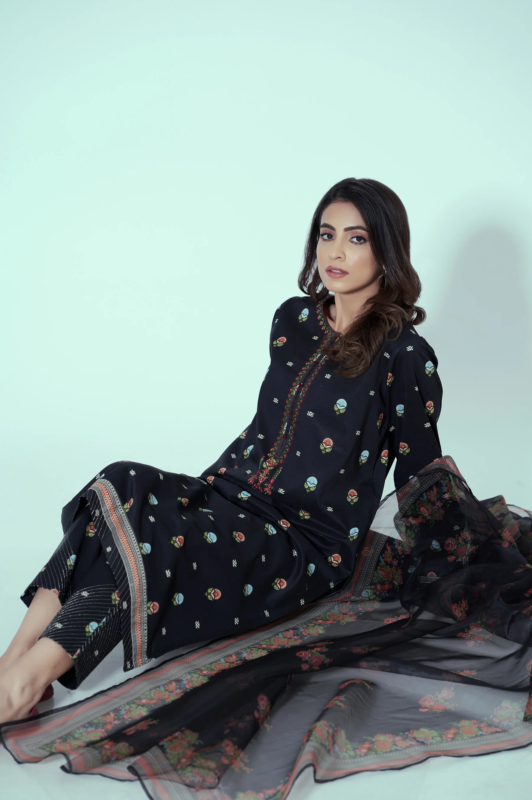 Stitched 3 Piece Printed Lawn Suit - Image 6