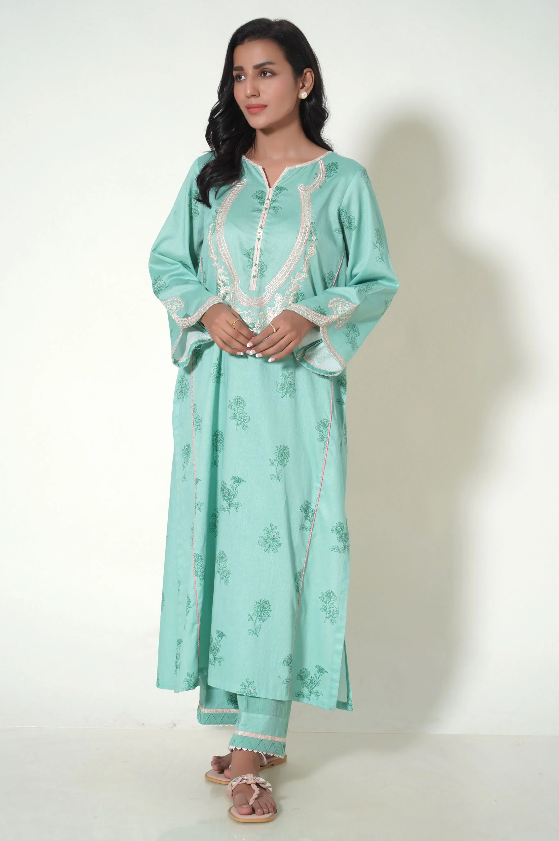 Stitched 3 Piece Printed Cottle Suit - Image 3