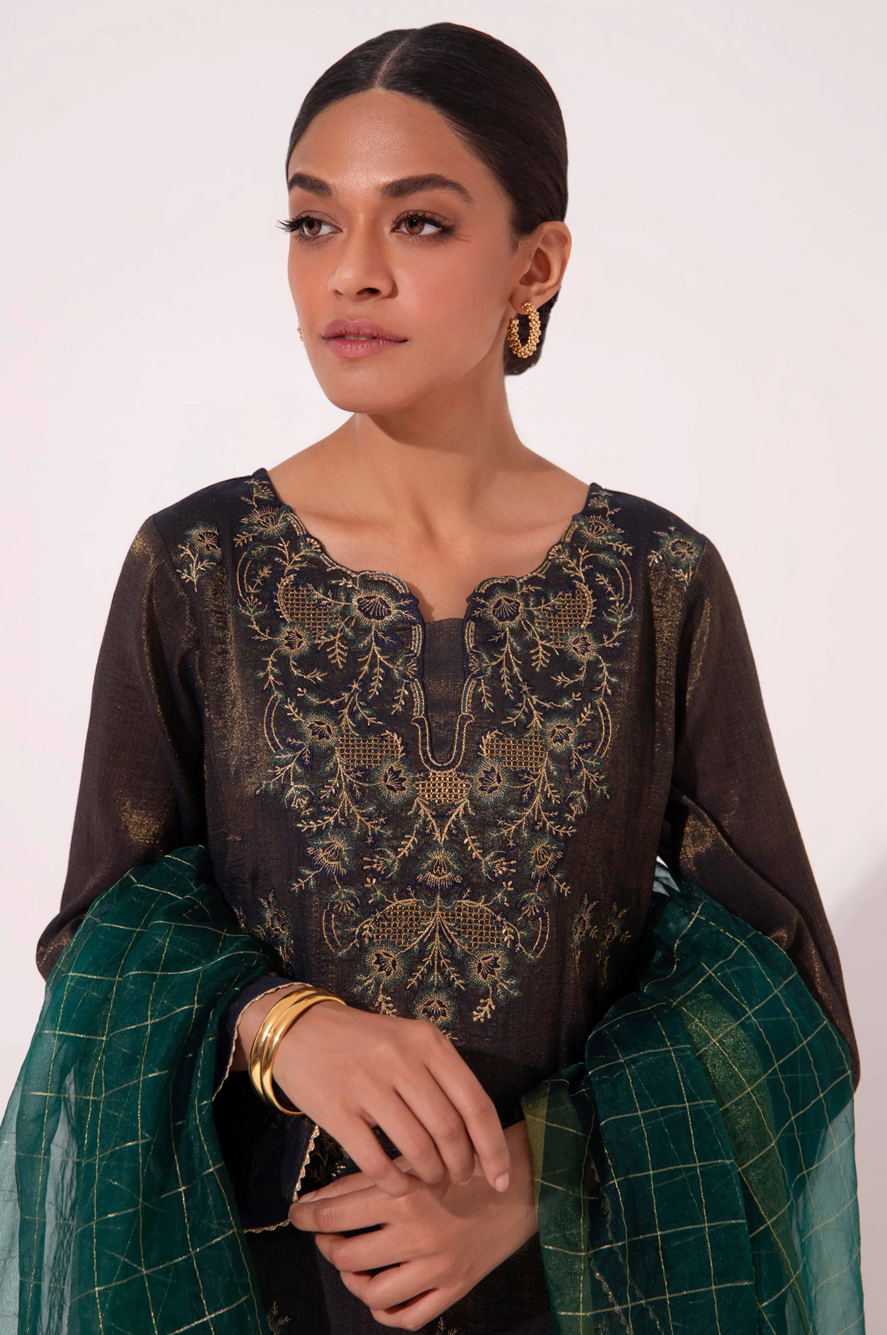 Stitched 3 Piece Staple Maysori Embroidered Suit - Image 4