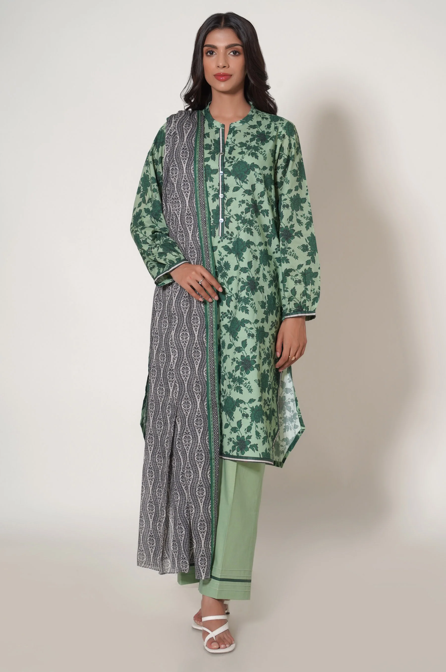 Stitched 3 Piece Printed Cambric Suit