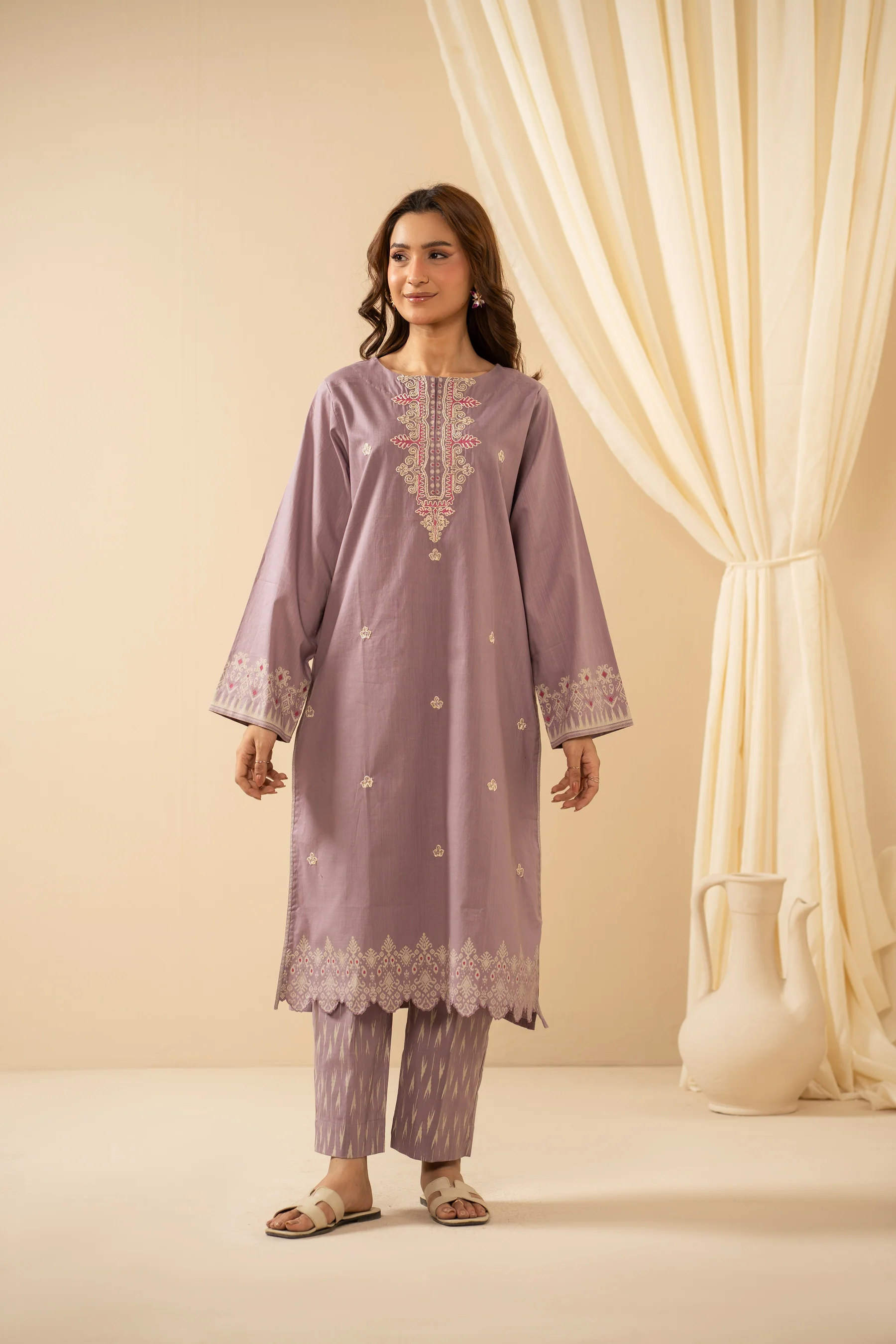 STITCHED EMBROIDERED 3-PIECE SUIT - Image 6