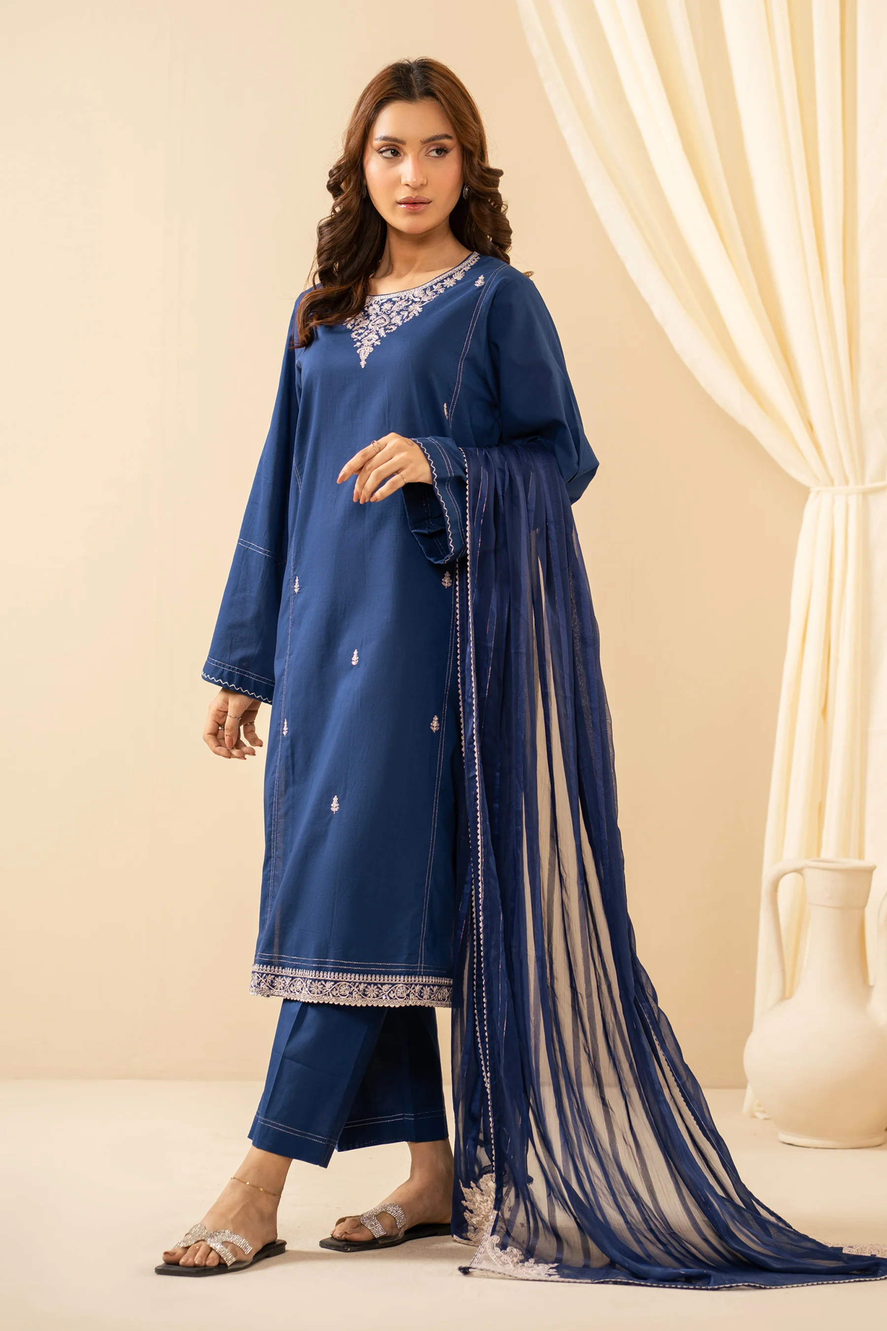EMBROIDERED CAMBRIC STITCHED 3 PIECE SUIT (FACTORY E-OUTLET) - Image 5