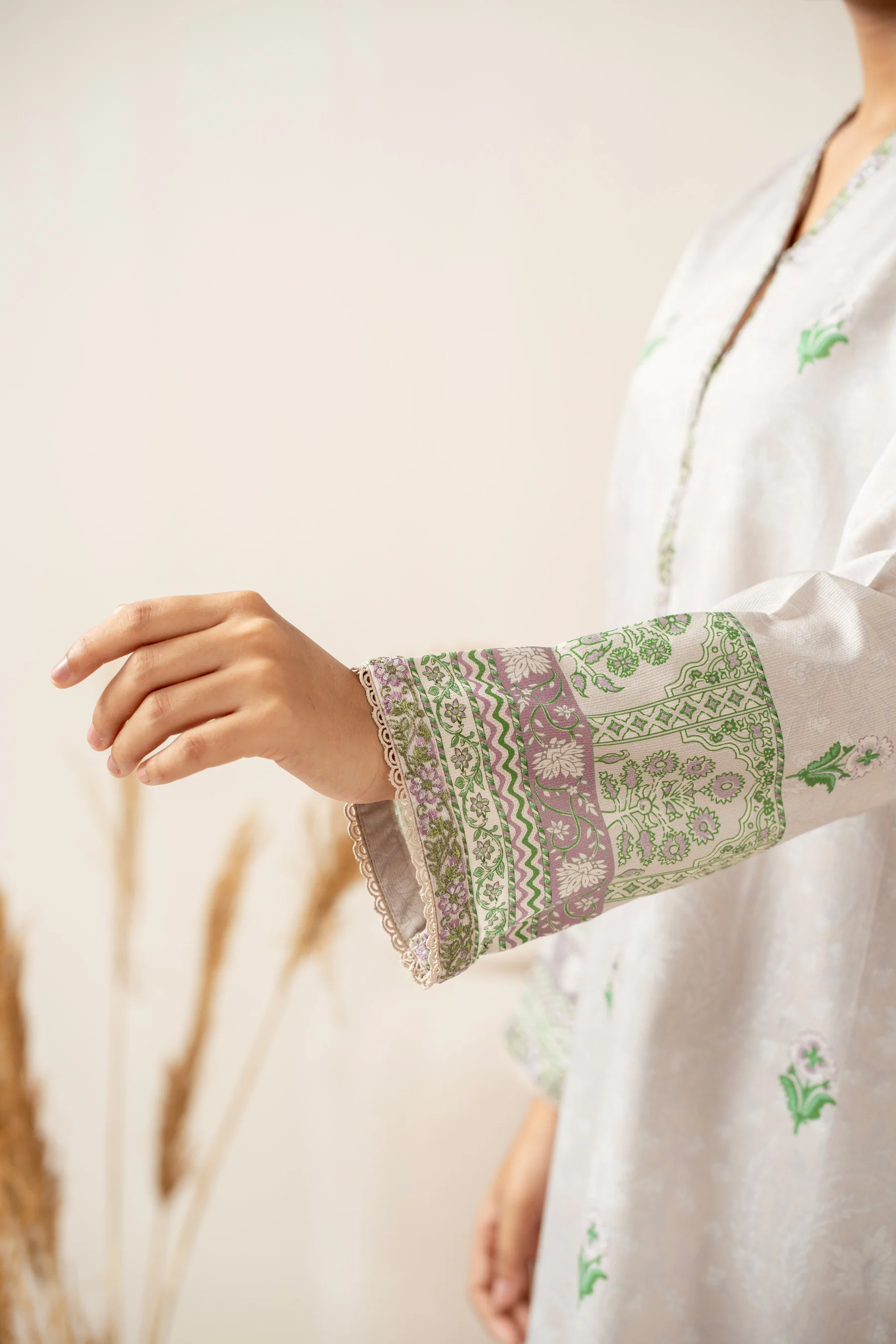 STITCHED EMBROIDERED SUIT - Image 5