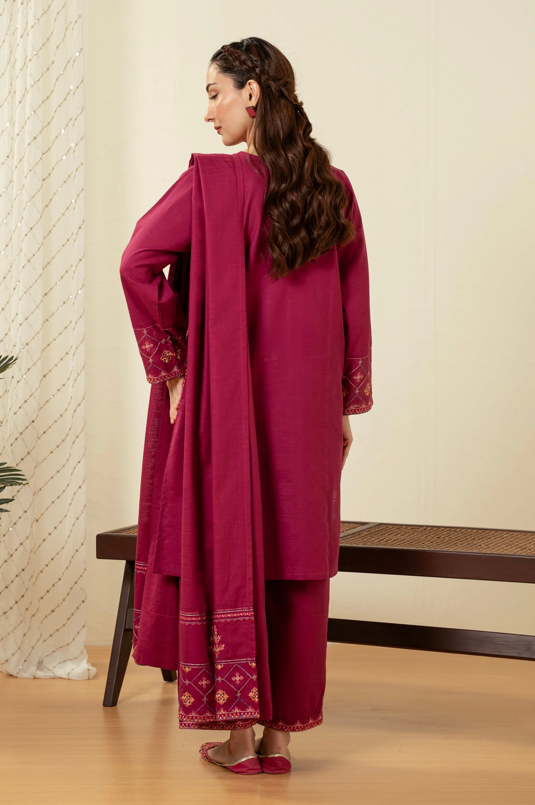 STITCHED DYED EMBROIDERED SUIT (FACTORY E-OUTLET) - Image 6