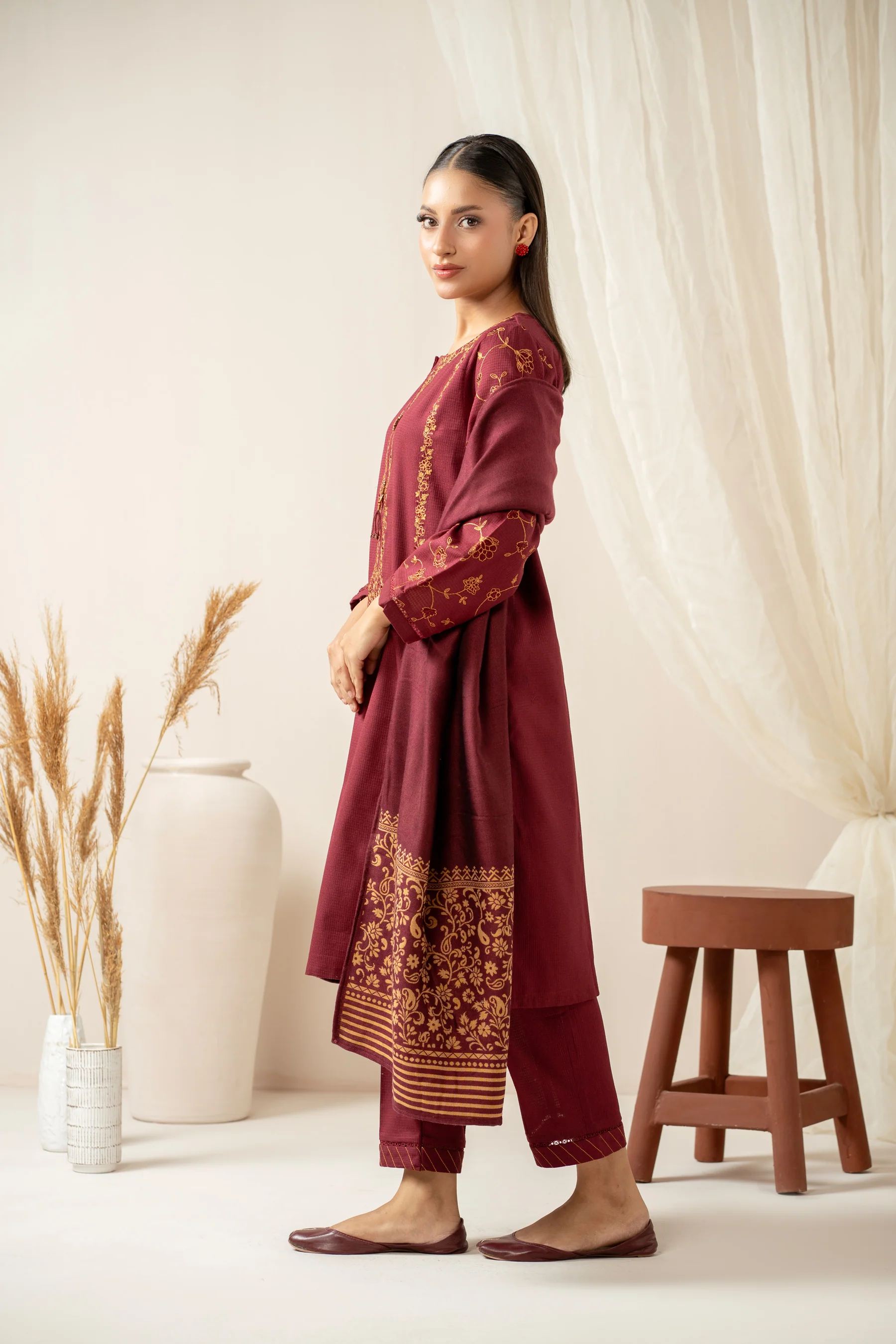 STITCHED EMBROIDERED SUIT - Image 6