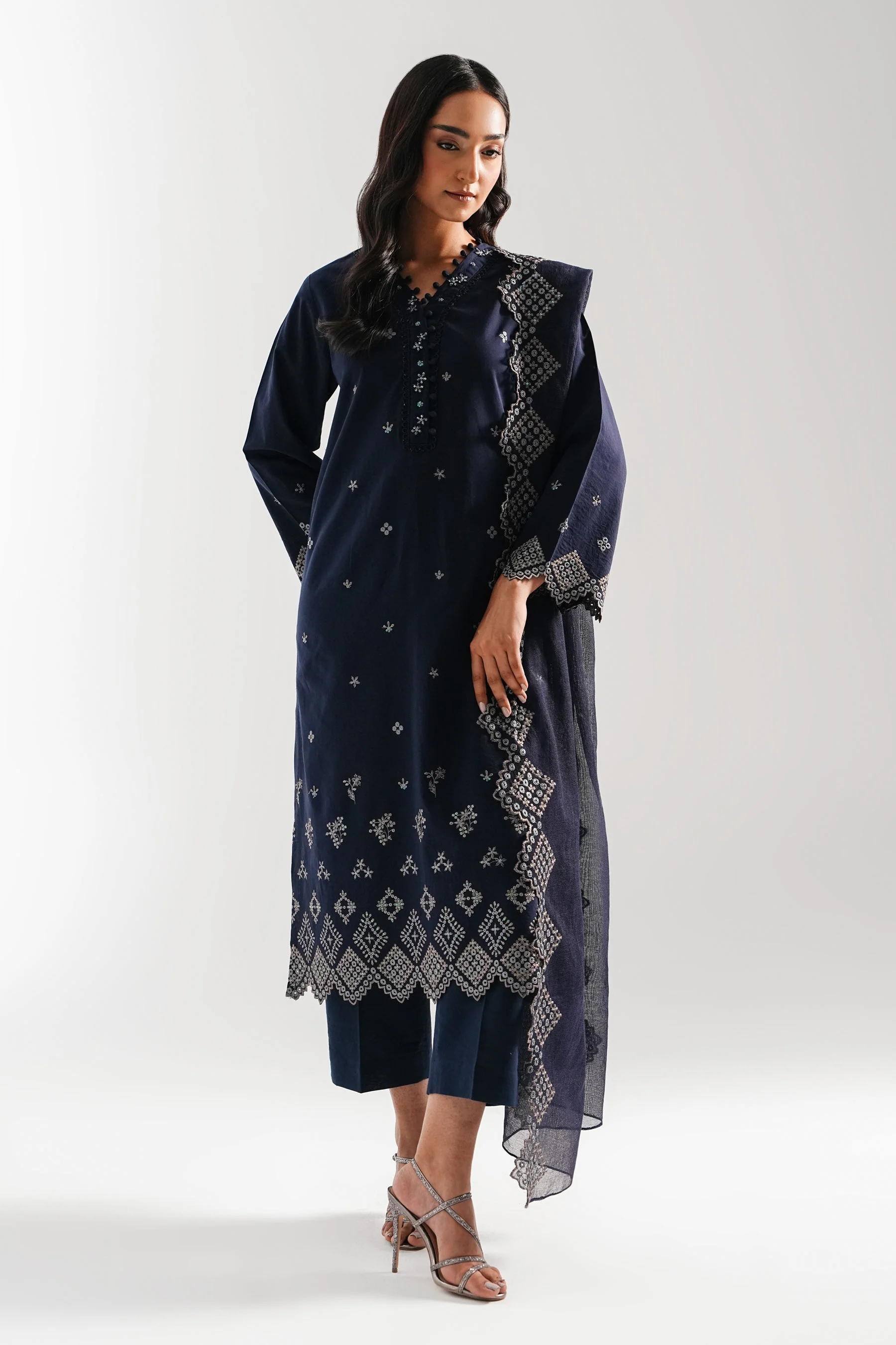 EMBROIDERED CAMBRIC STITCHED 3 PIECE SUIT (FACTORY E-OUTLET) - Image 3