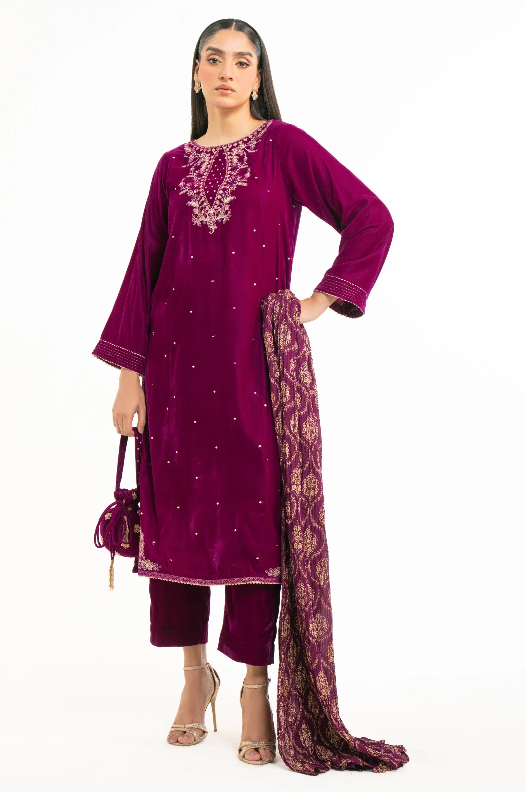 EMBROIDERED VELVET SUIT (FACTORY E-OUTLET)
