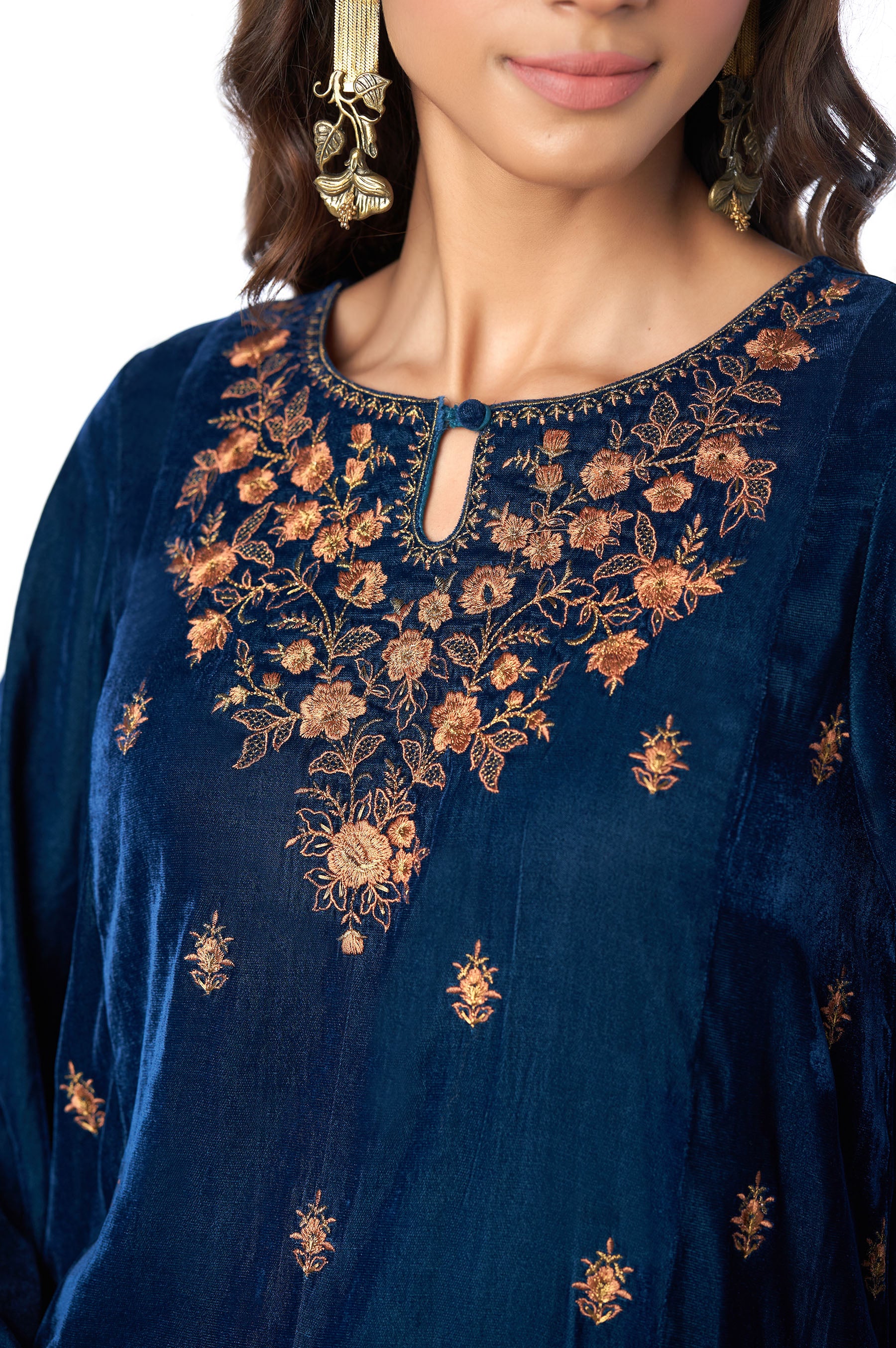 Stitched 3 Piece Velvet Embroidered Suit - Image 5