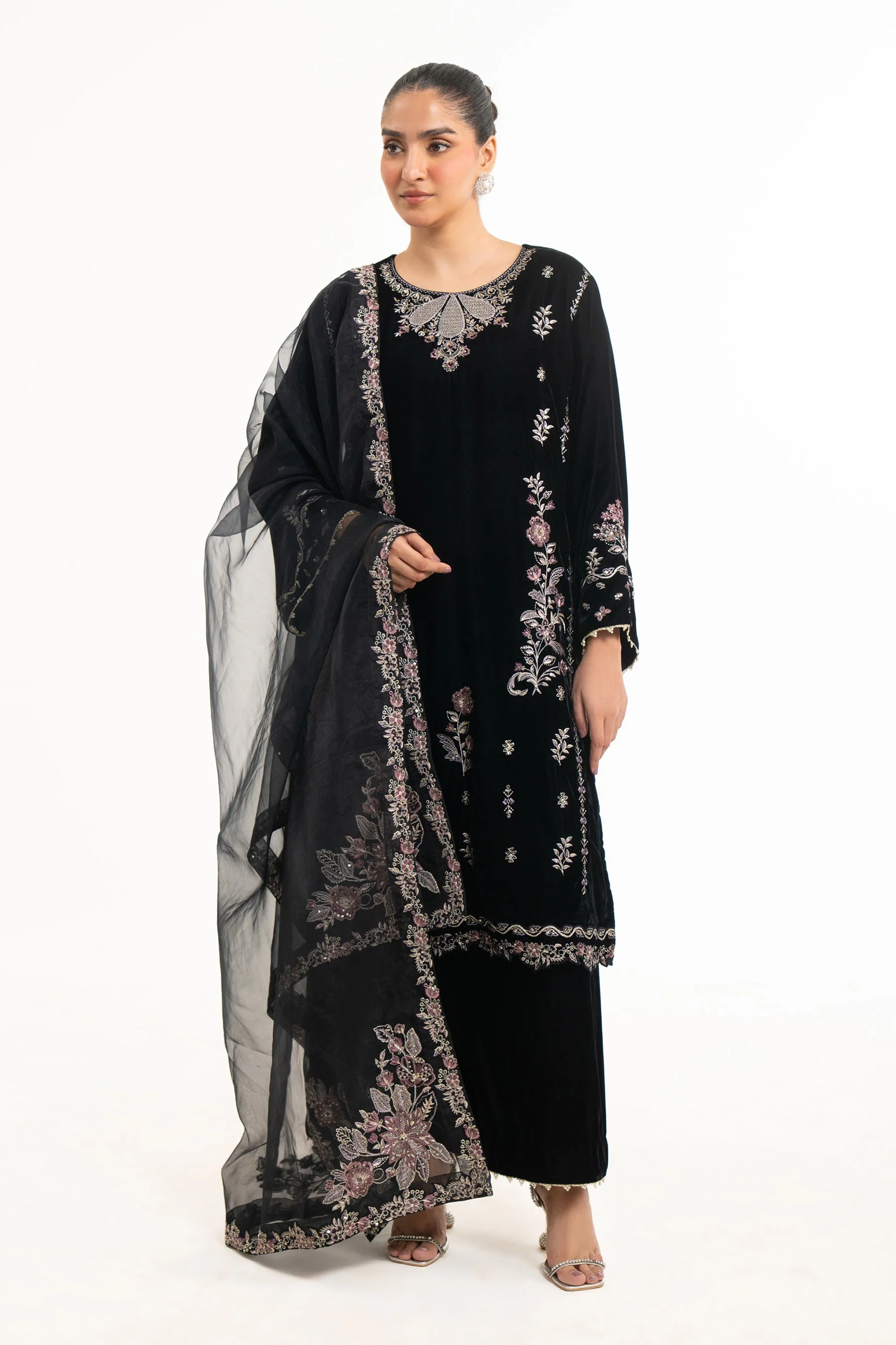 STITCHED EMBROIDERED VELVET SUIT (FACTORY E-OUTLET)