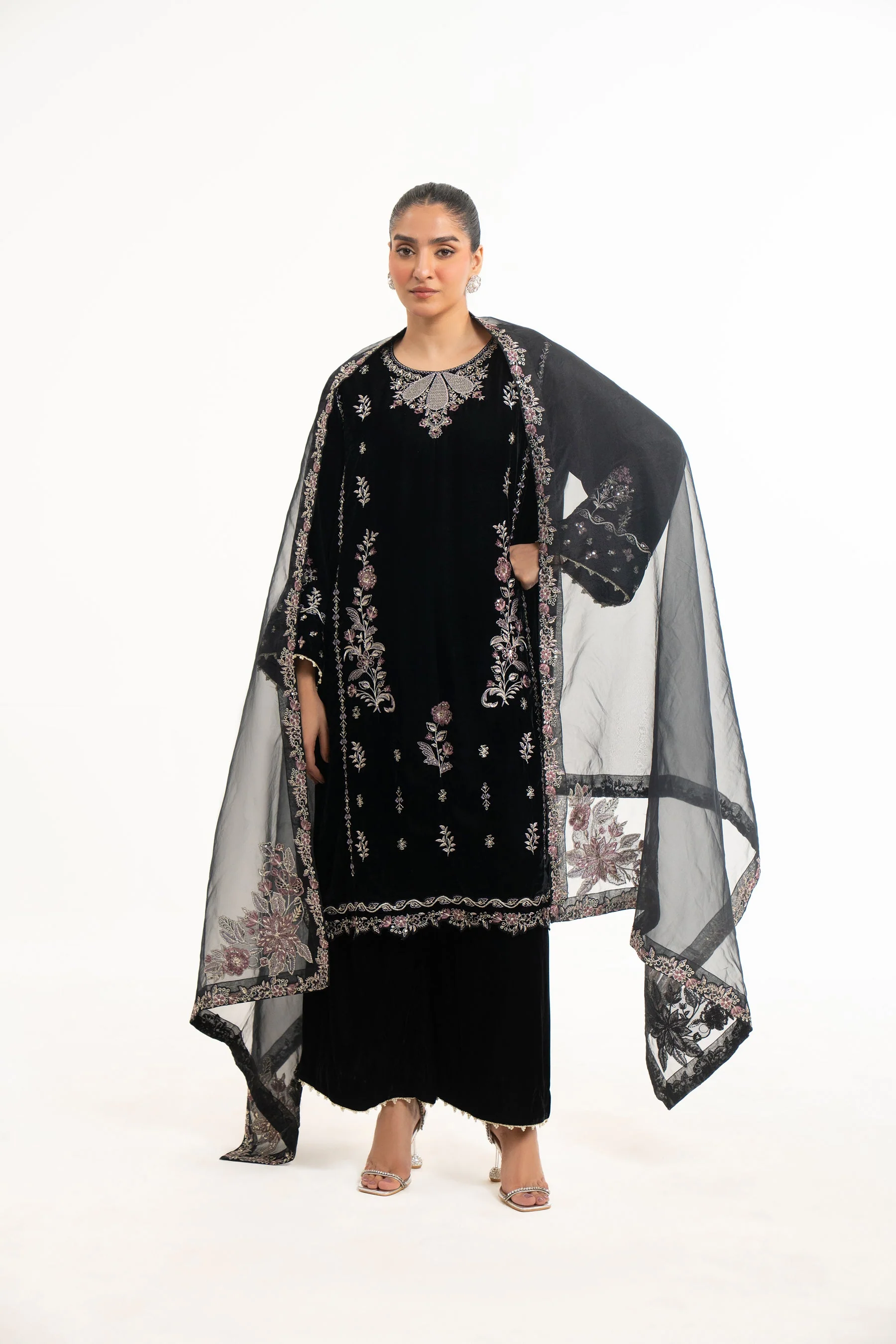 STITCHED EMBROIDERED VELVET SUIT (FACTORY E-OUTLET) - Image 3