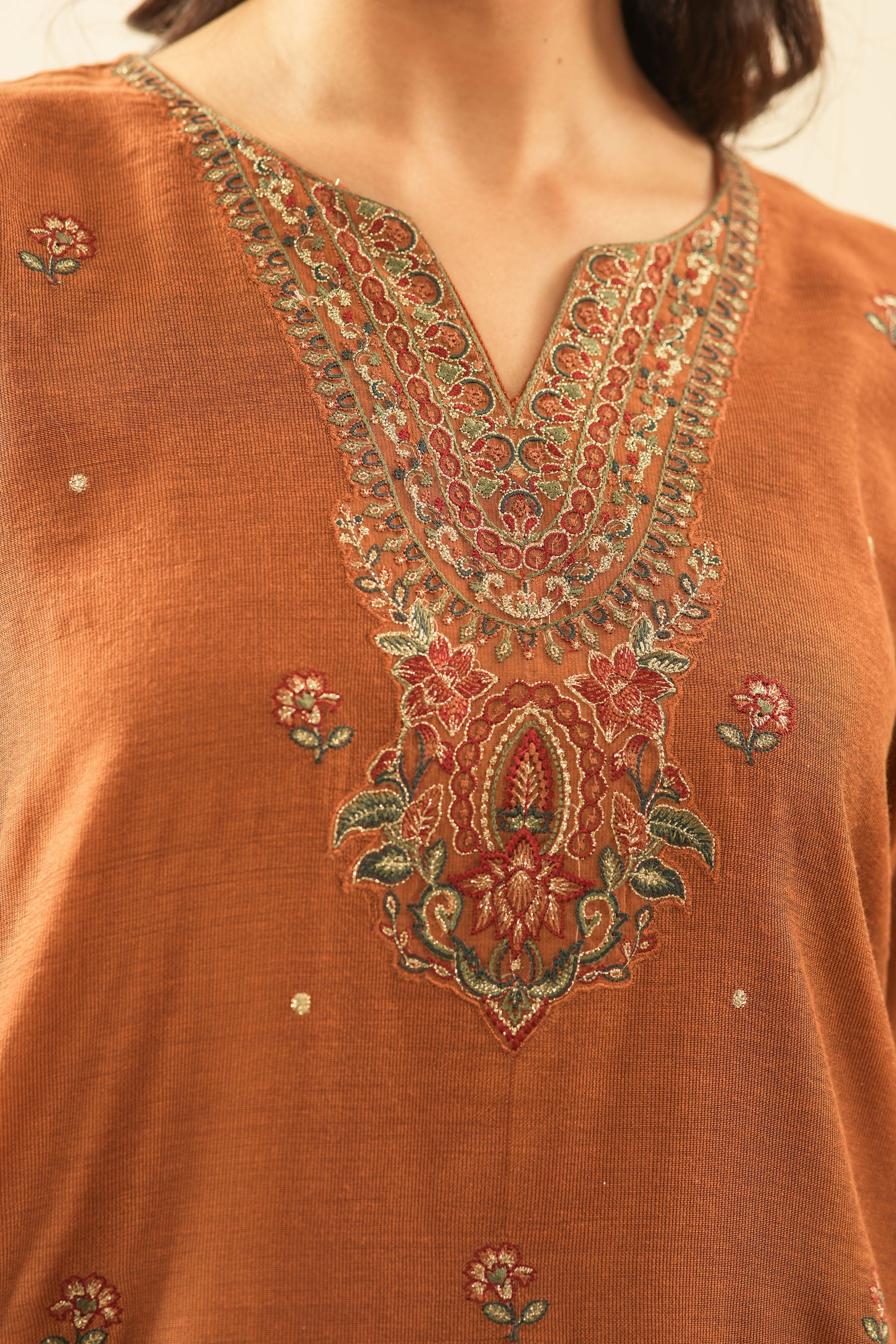STITCHED EMBROIDERED COTTON NET SUIT (FACTORY E-OUTLET) - Image 4