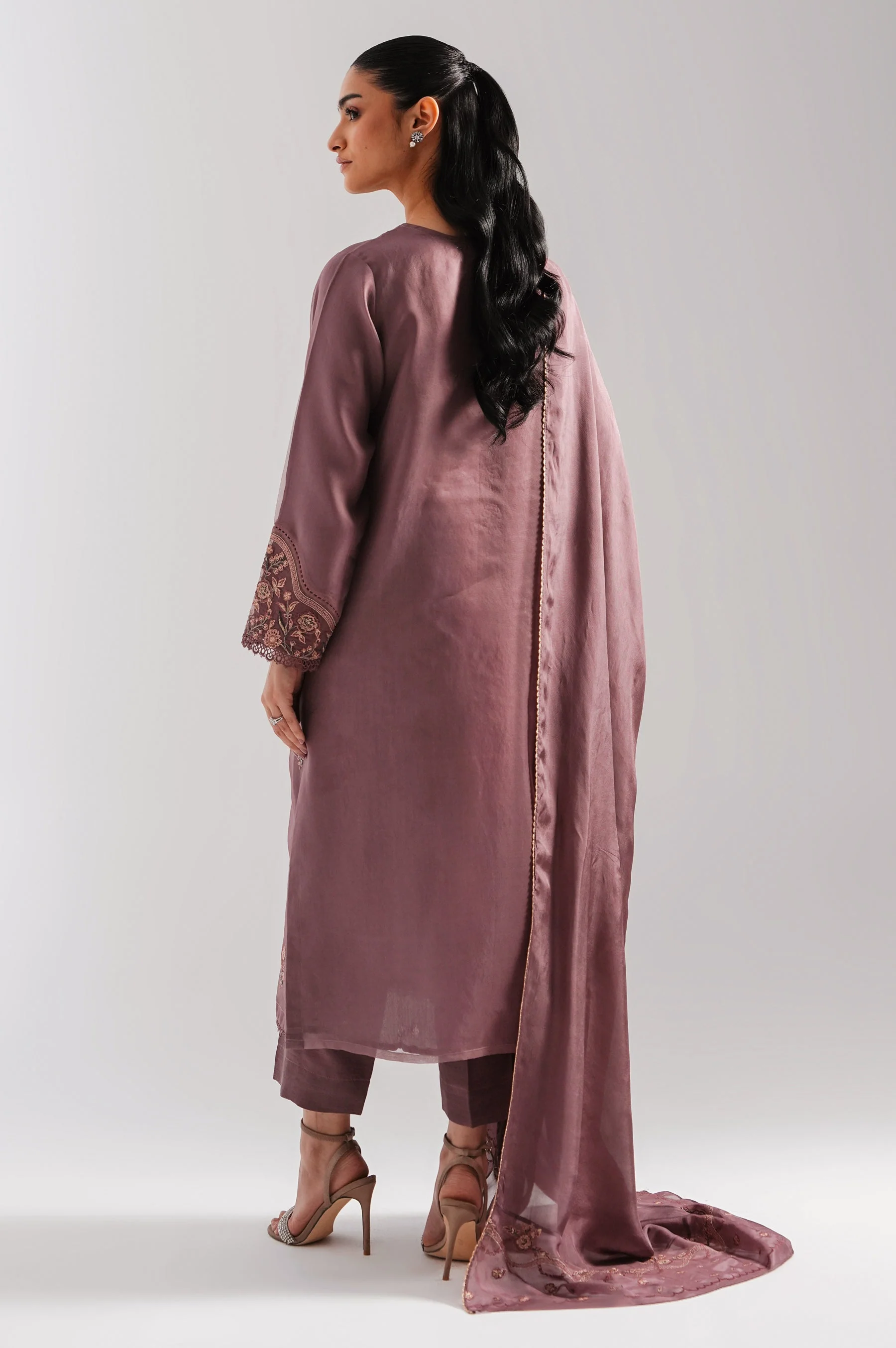 EMBROIDERED DUPATTA (FACTORY E-OUTLET) - Image 2