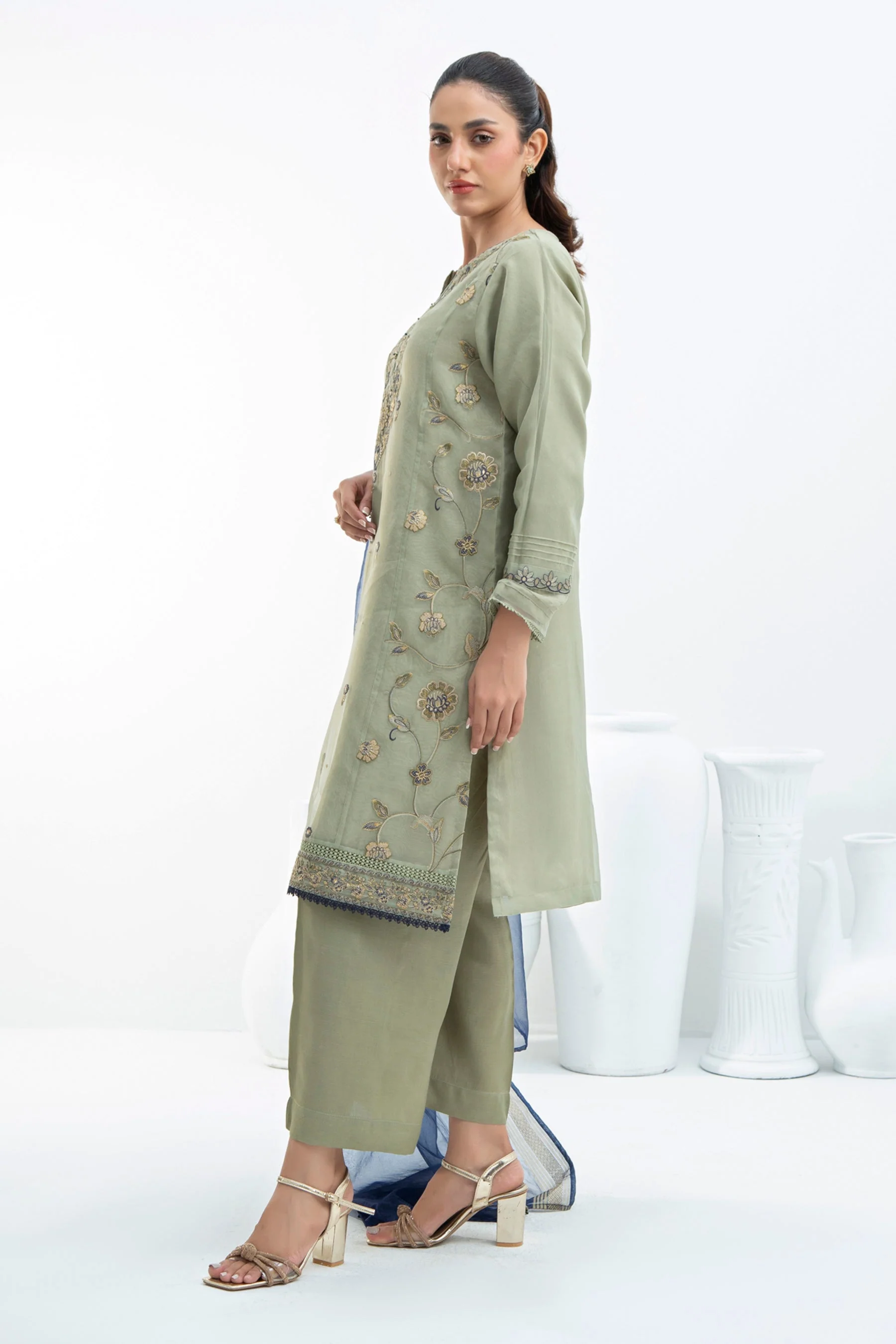 STITCHED EMBROIDERED ORGANZA  SUIT (FACTORY E-OUTLET) - Image 3