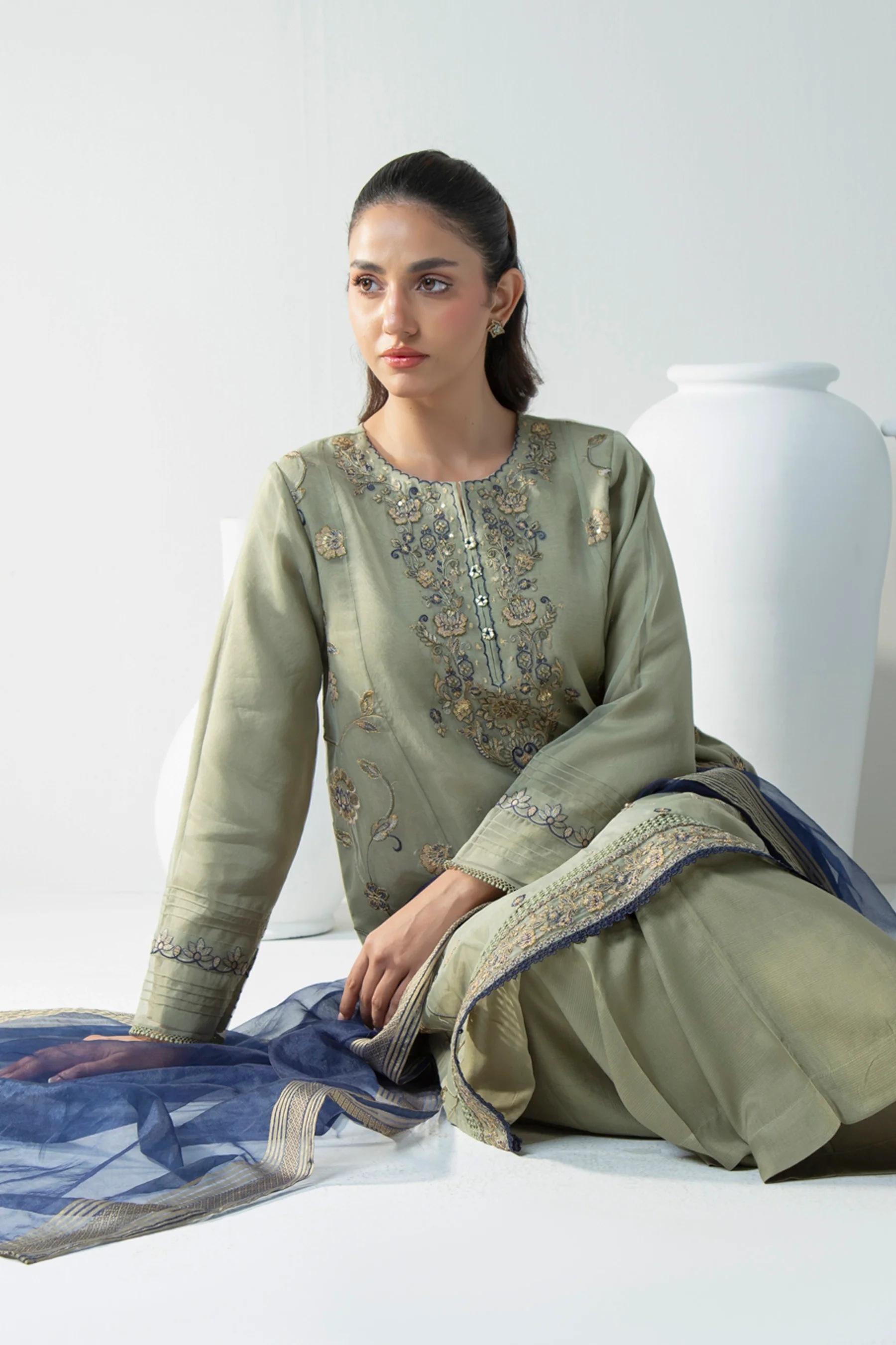 STITCHED EMBROIDERED ORGANZA  SUIT - Image 6