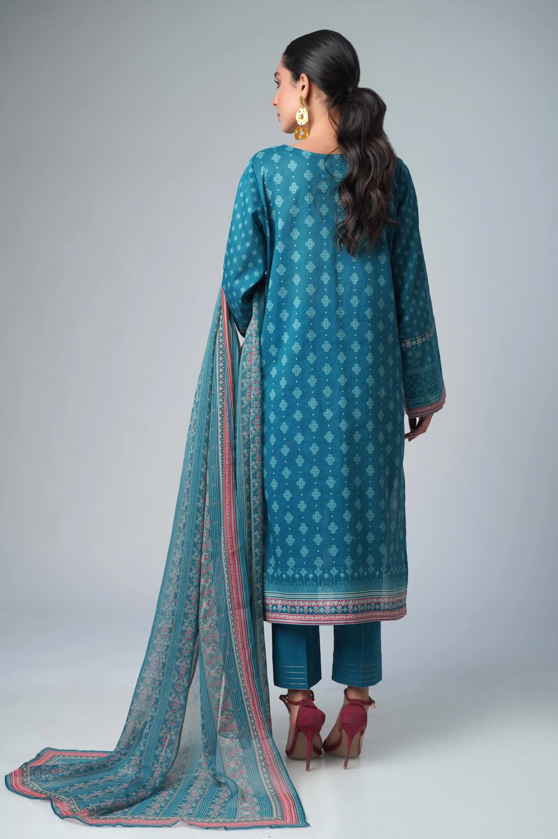Unstitched 3 Piece Printed Lawn - Image 3