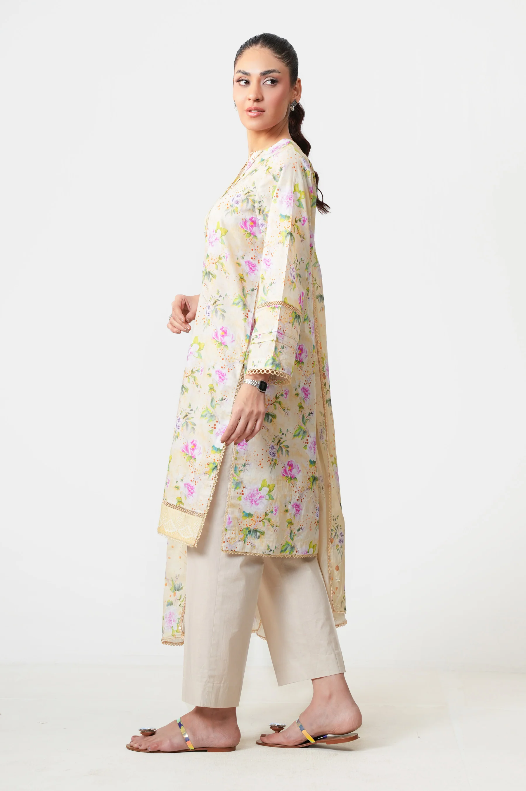 UNSTITCHED PRINTED SUIT - Image 4