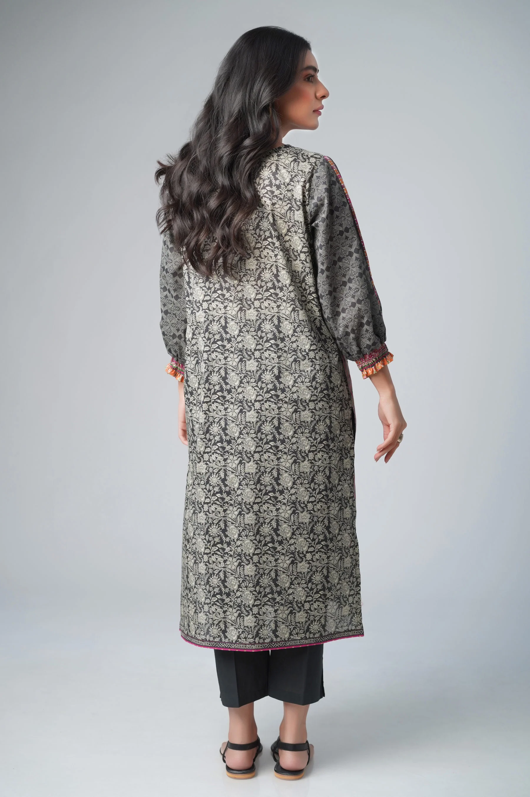 Unstitched 1 Piece Printed Lawn Shirt - Image 2