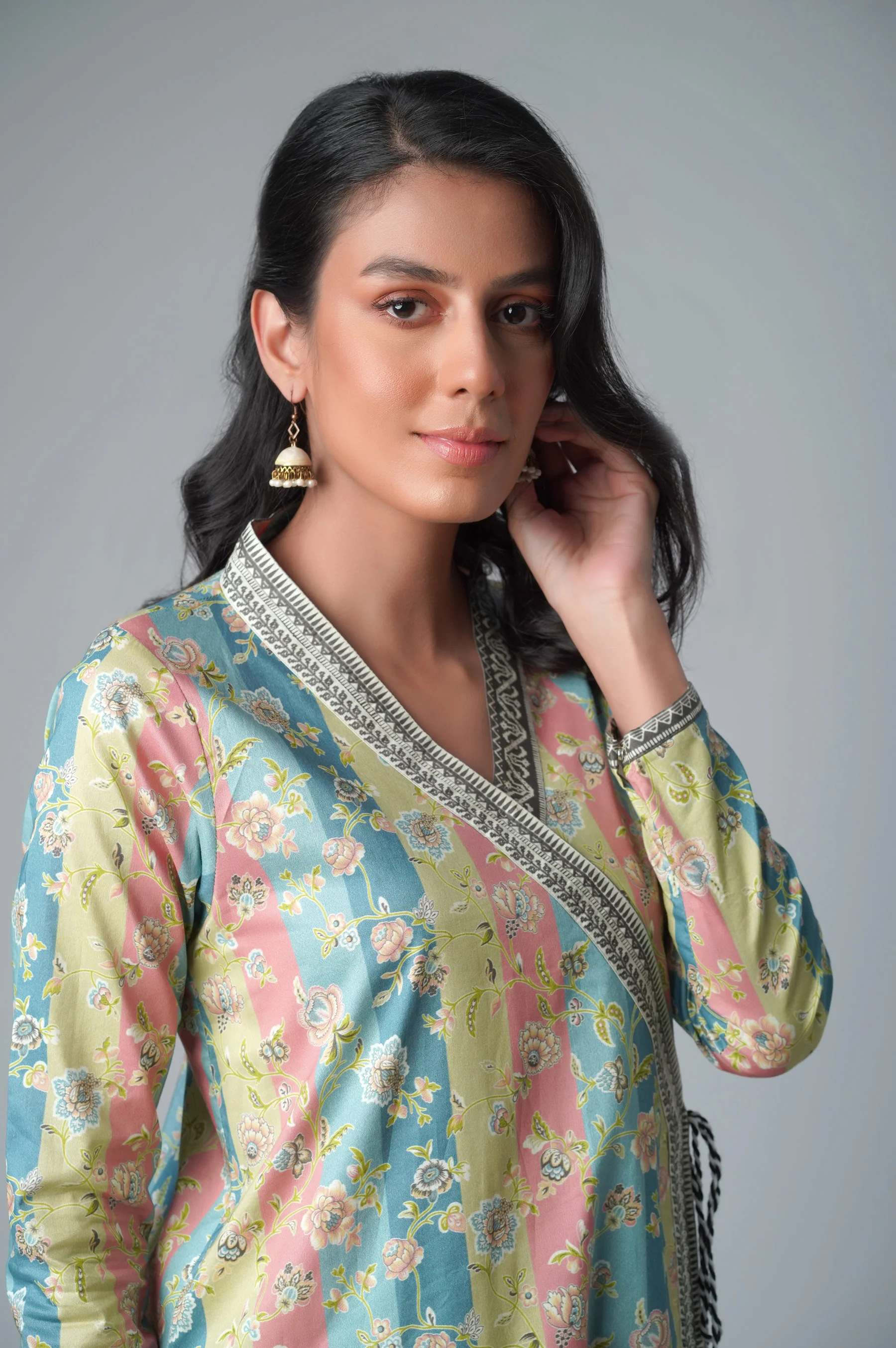 Unstitched 1 Piece Printed Lawn Shirt - Image 2