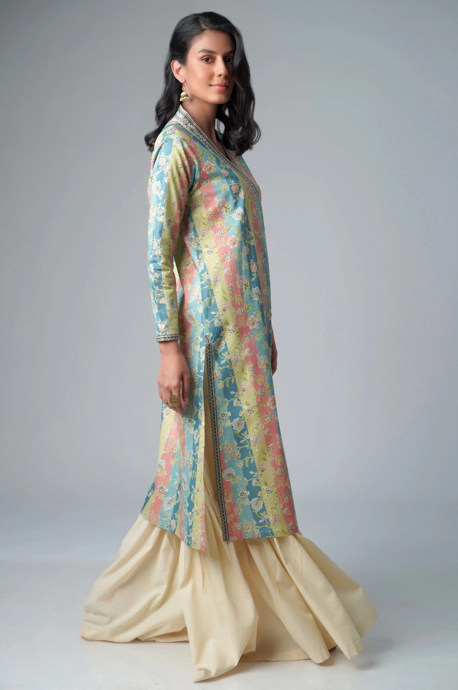 Unstitched 1 Piece Printed Lawn Shirt - Image 3