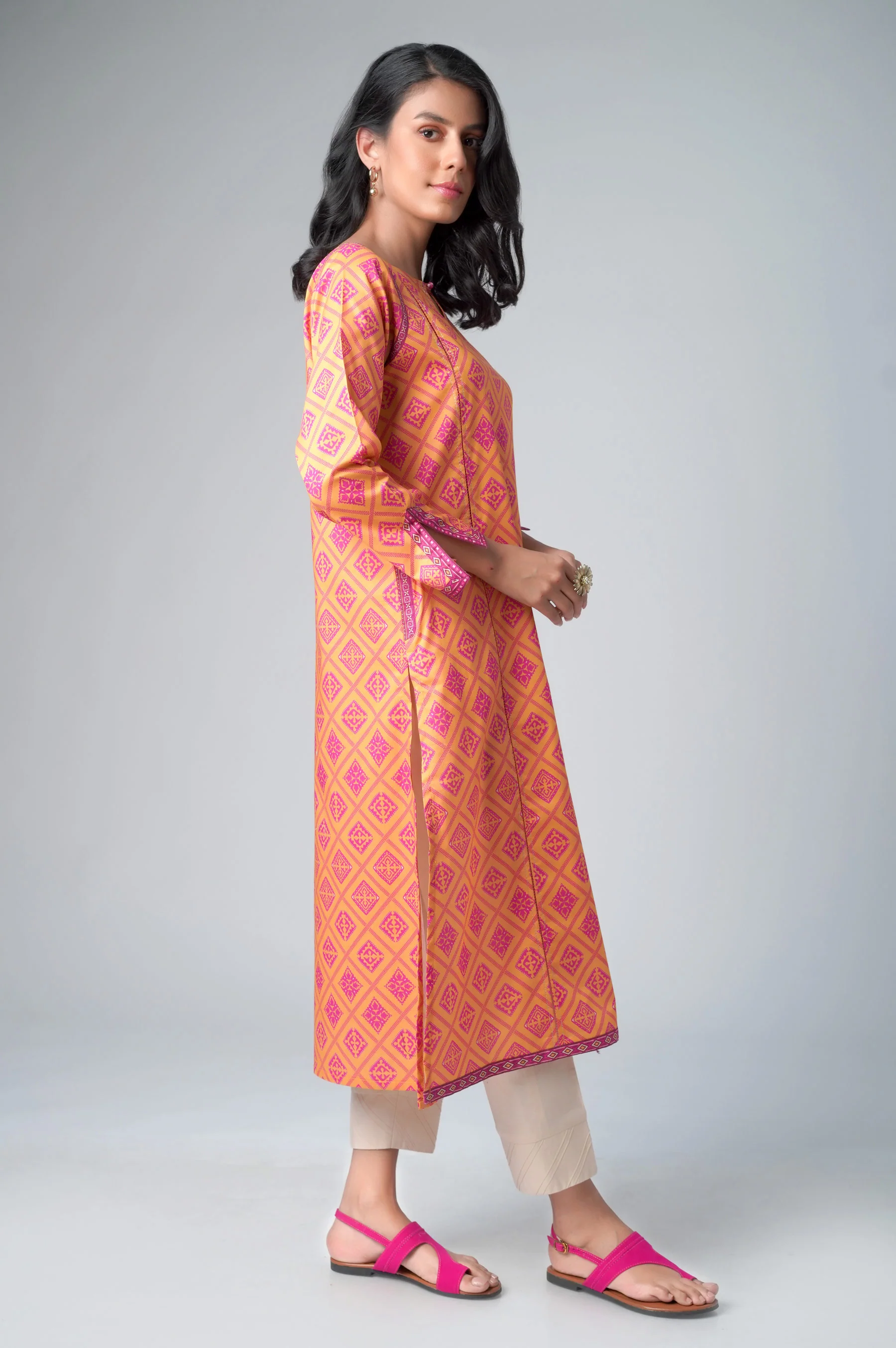 Unstitched 1 Piece Printed Lawn Shirt - Image 3