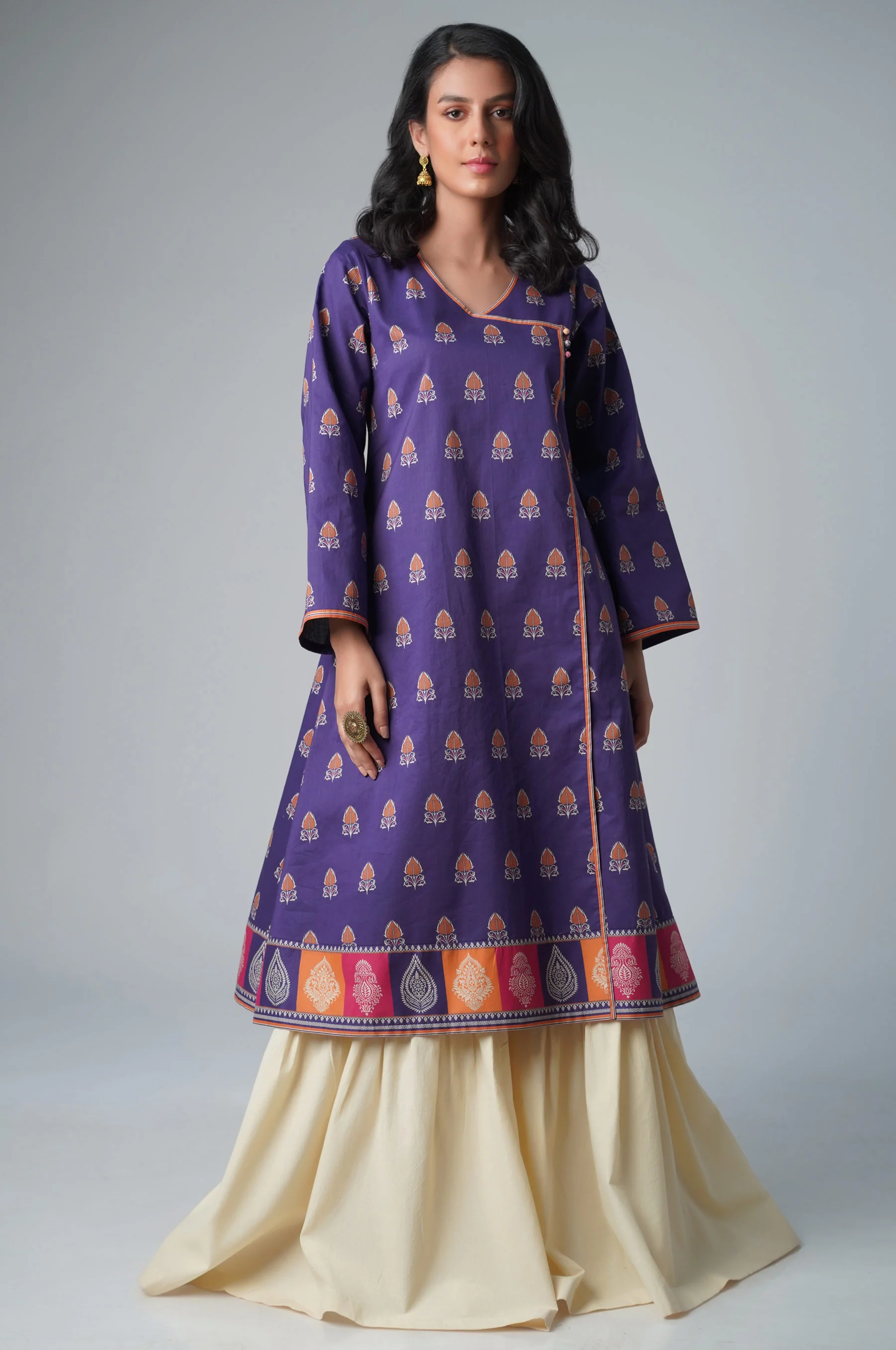 Unstitched 1 Piece Printed Lawn Shirt - Image 2