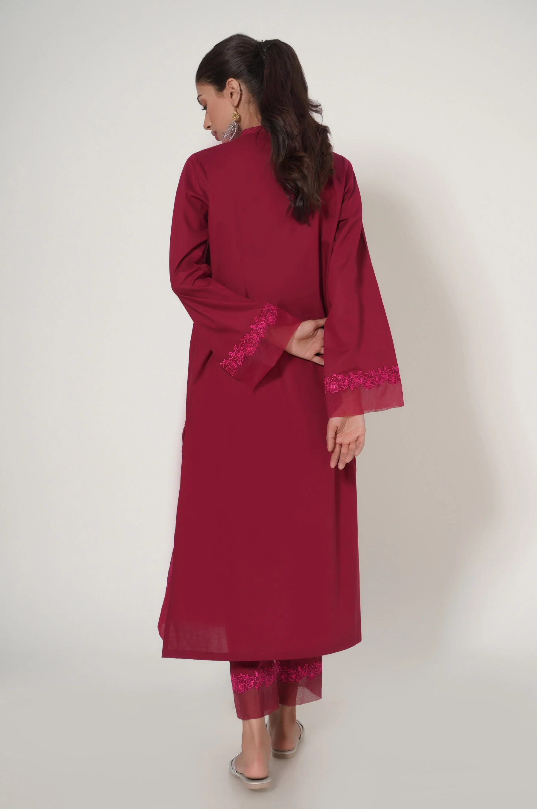 Unstitched 2 Piece Embroidered Slub Cambric Suit - Image 4