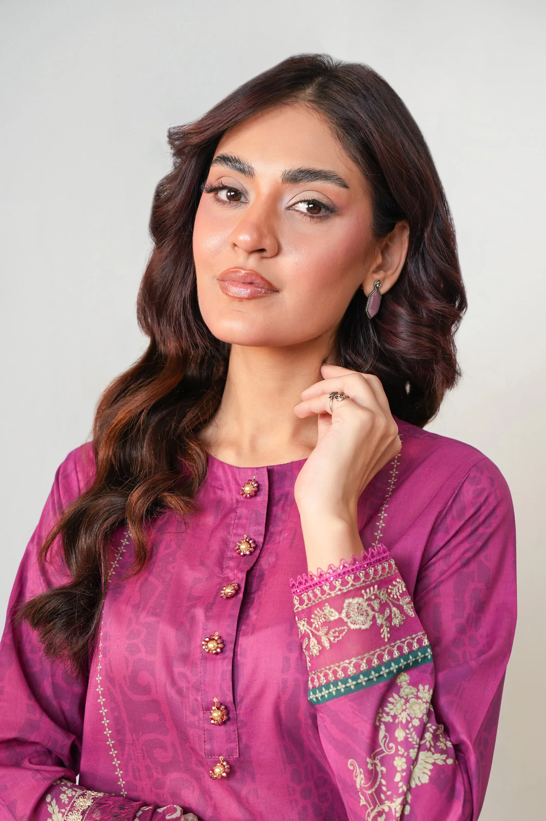 UNSTITCHED EMBROIDERED SUIT - Image 2