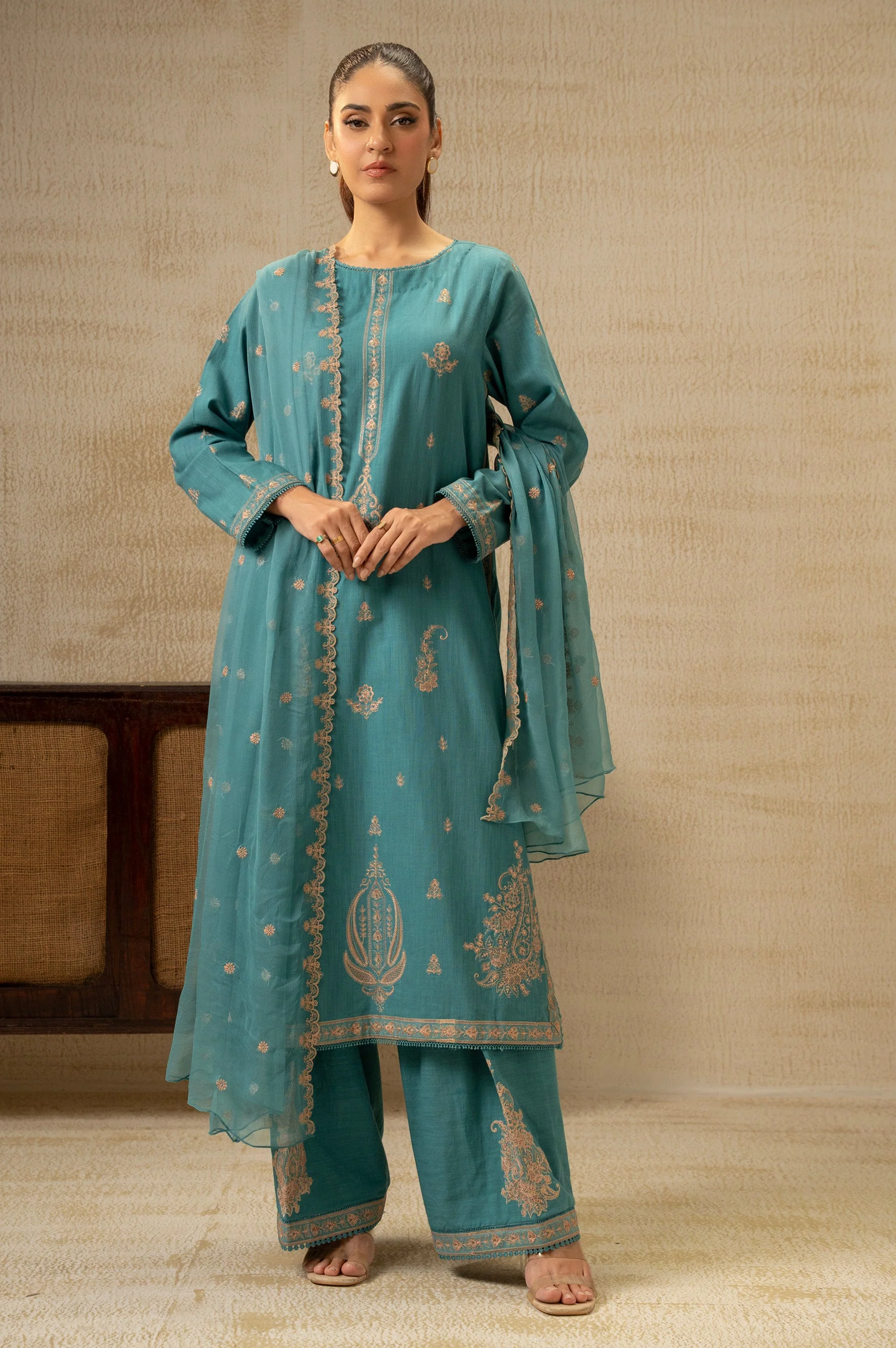 EMBROIDERED KHADDAR UNSTITCHED SHIRT BOTTOM - Image 5