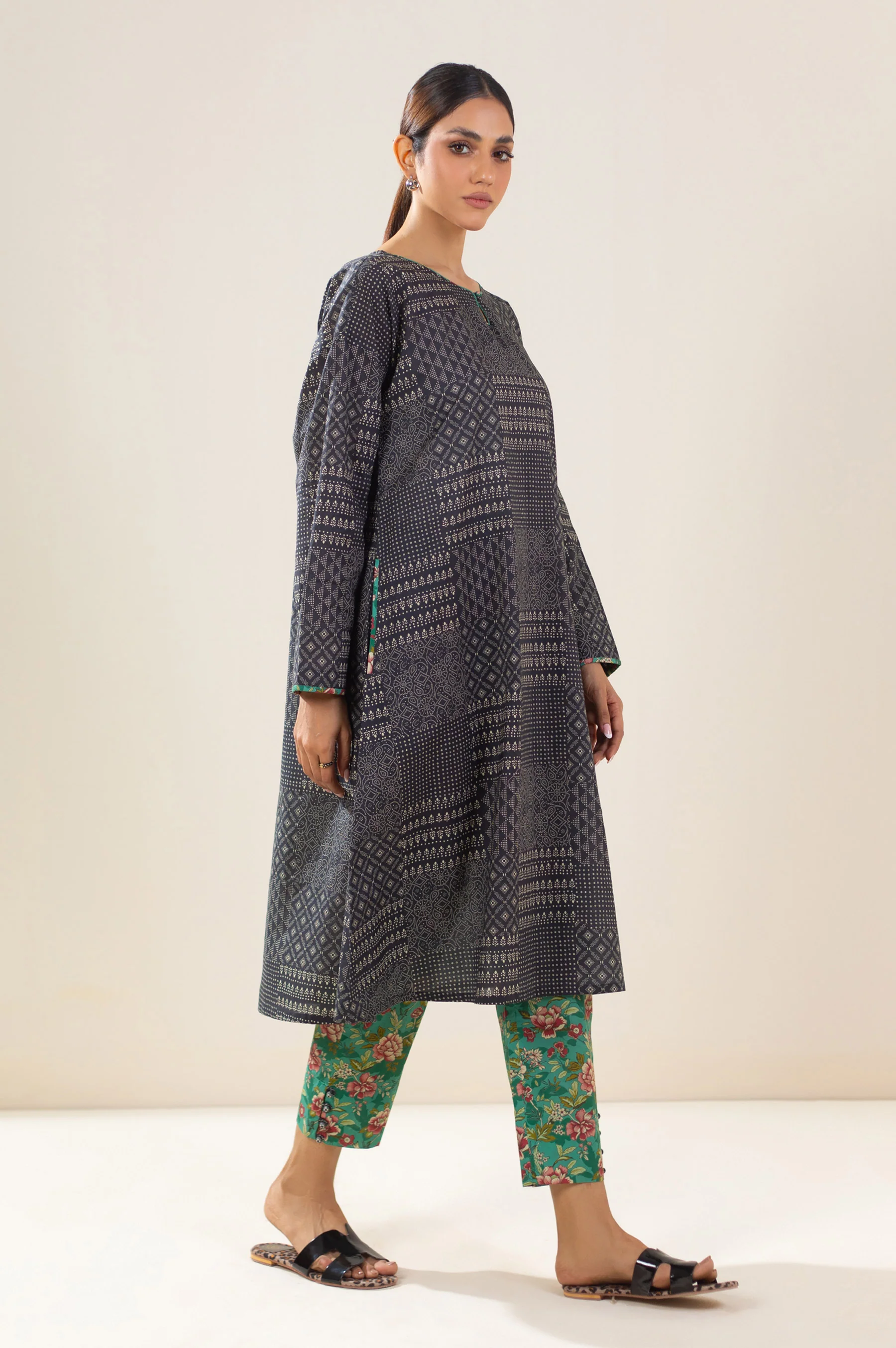 Unstitched 2 Piece Printed Lawn Suit - Image 4