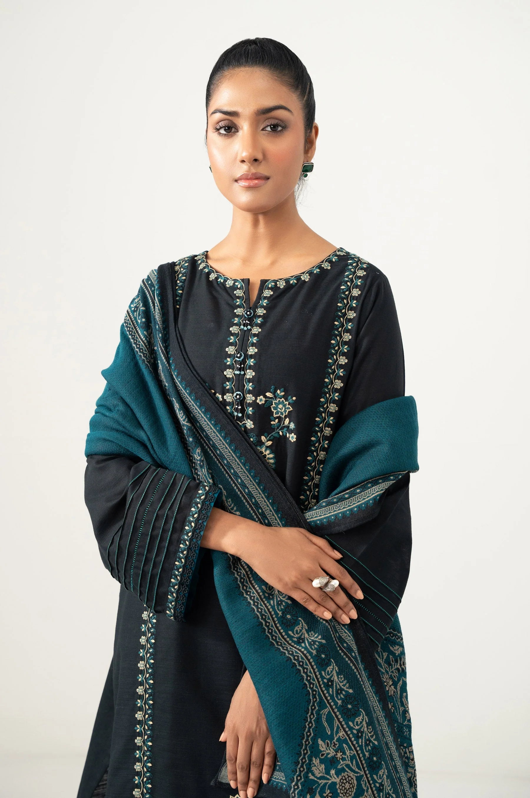 UNSTITCHED EMBROIDERED SHIRT BOTTOM SUIT (FACTORY E-OUTLET) - Image 5
