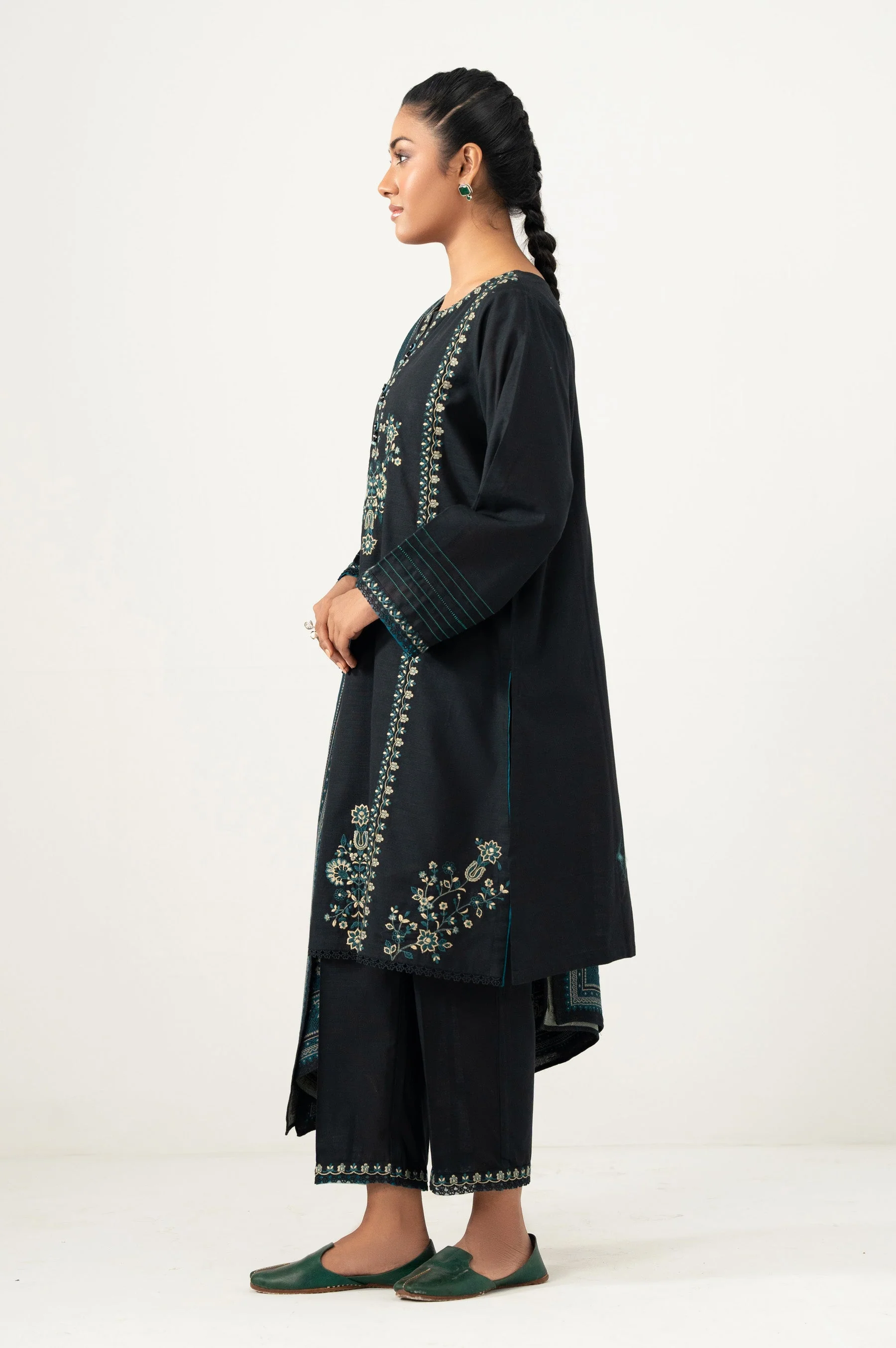 UNSTITCHED EMBROIDERED SHIRT BOTTOM SUIT (FACTORY E-OUTLET) - Image 6