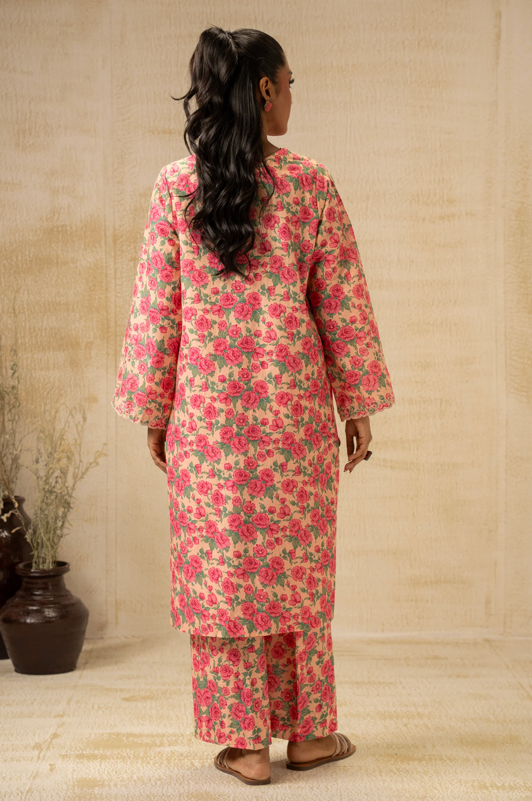UNSTITCHED EMBROIDERED SUIT - Image 3